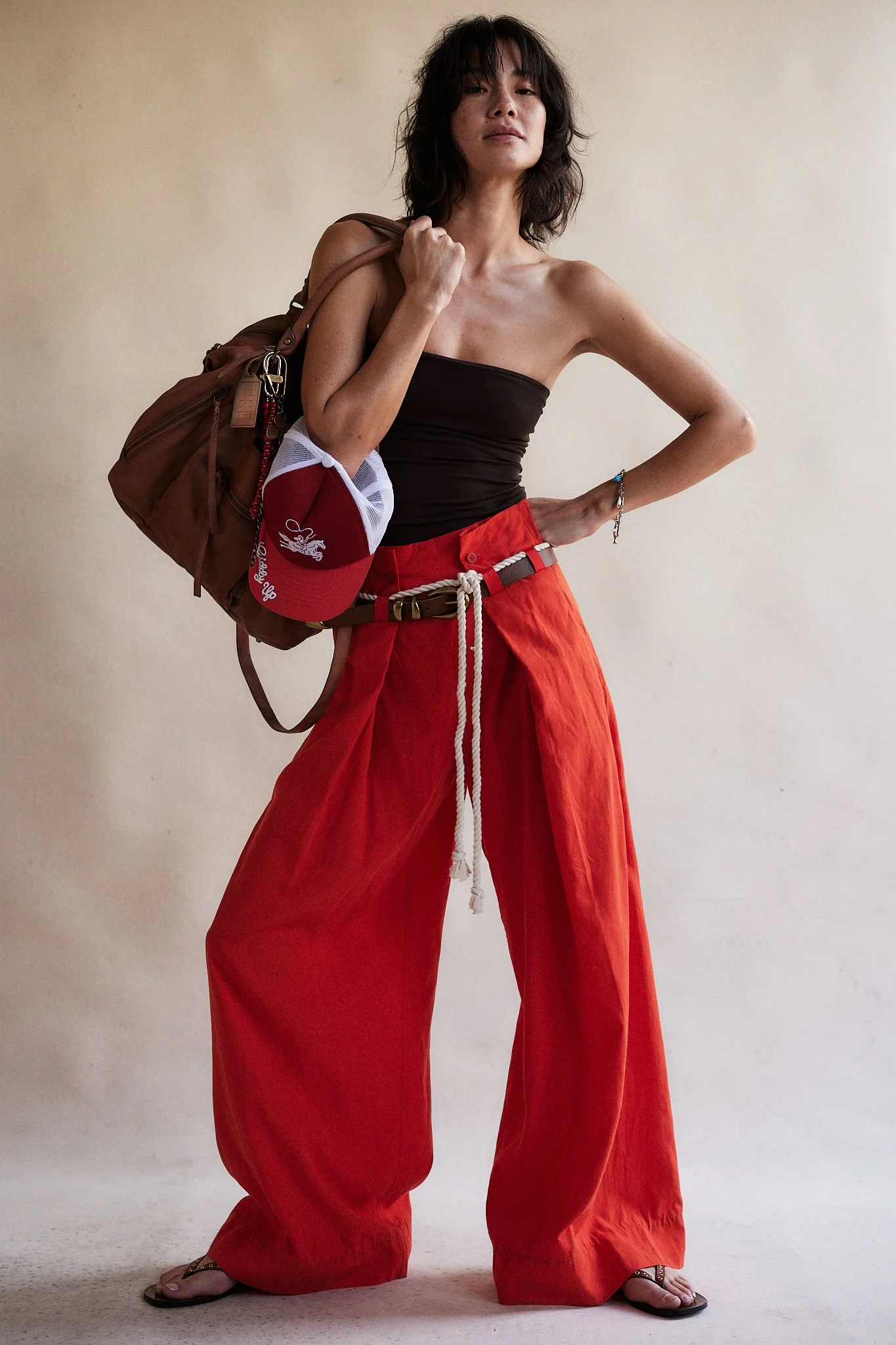 98337488_060_a-model_0034.jpg
