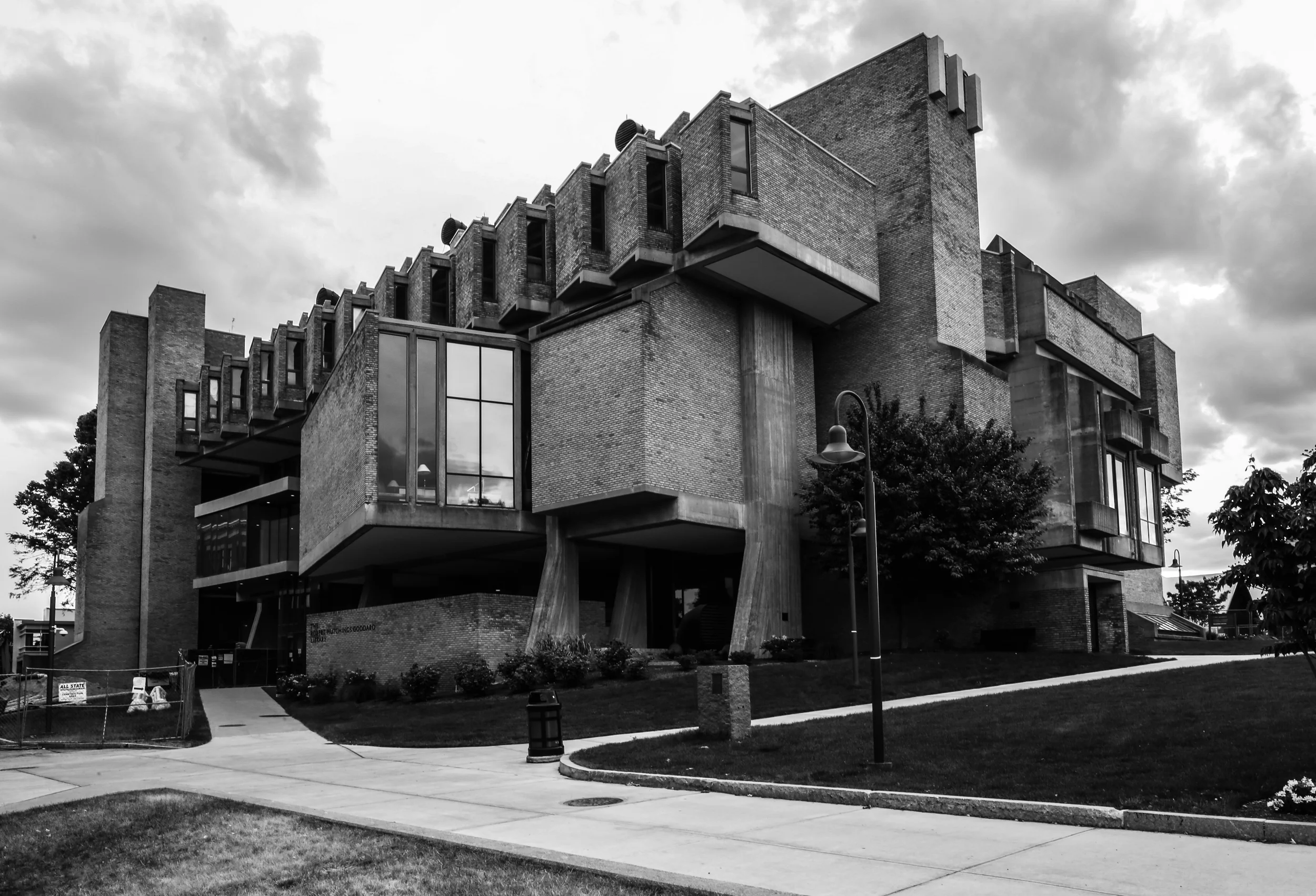 Robert H. Goddard Library at Clark University - Worcester, Massachusetts - John M. Johansen