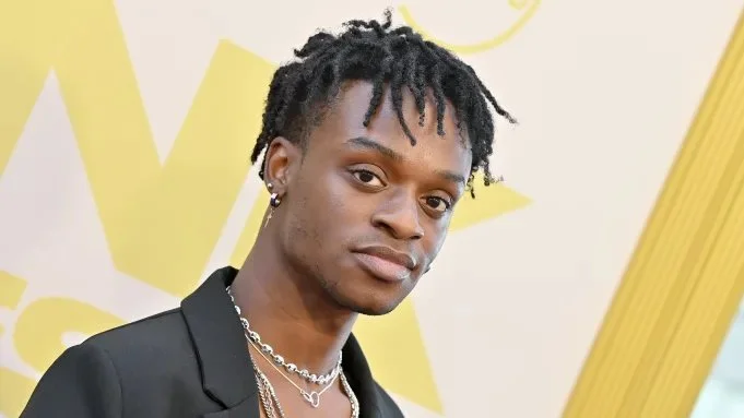 Deadline: Austin Crute Joins Lucy Boynton, Justin H. Min In Ned Benson-Directed Searchlight Romance