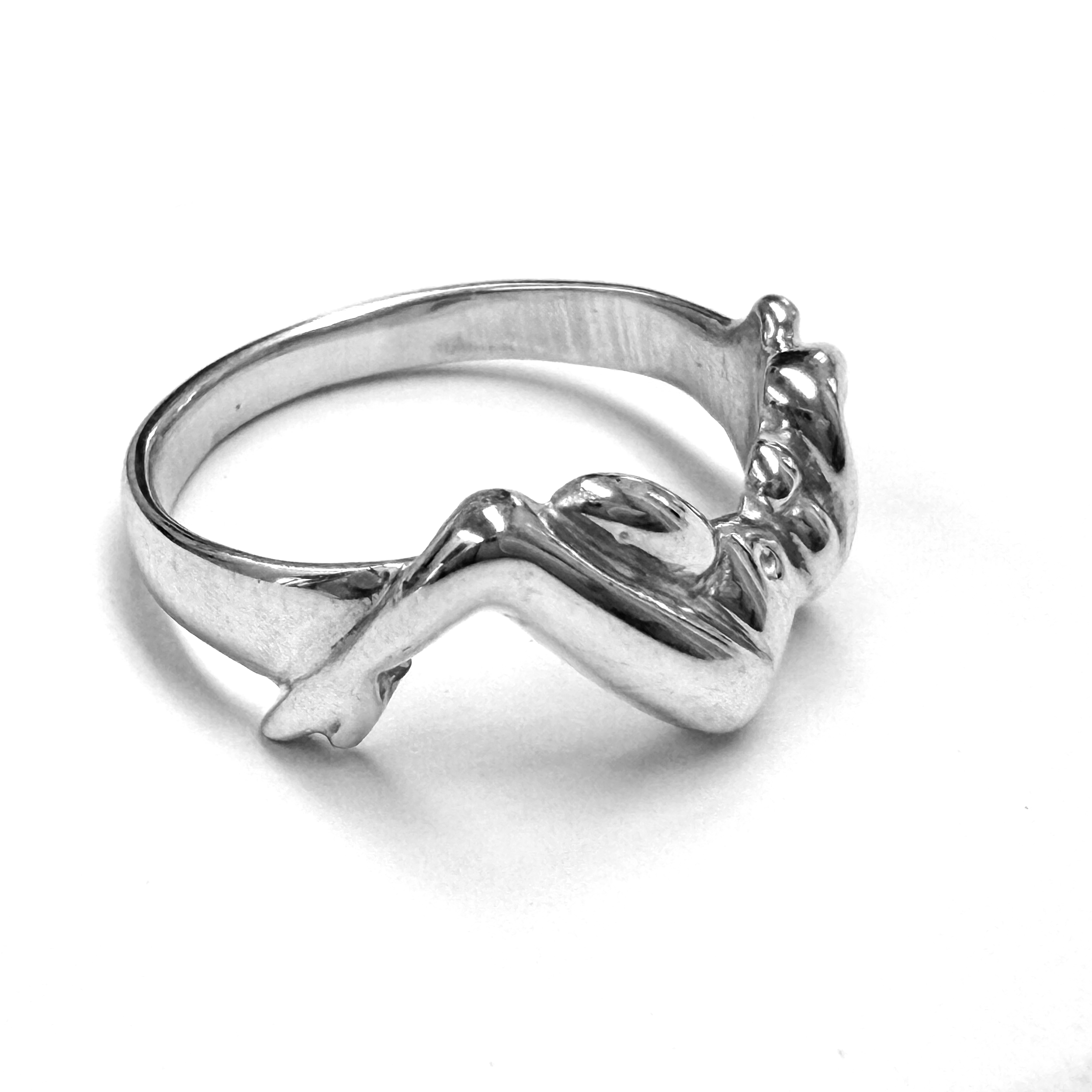 Nude-Ring.png