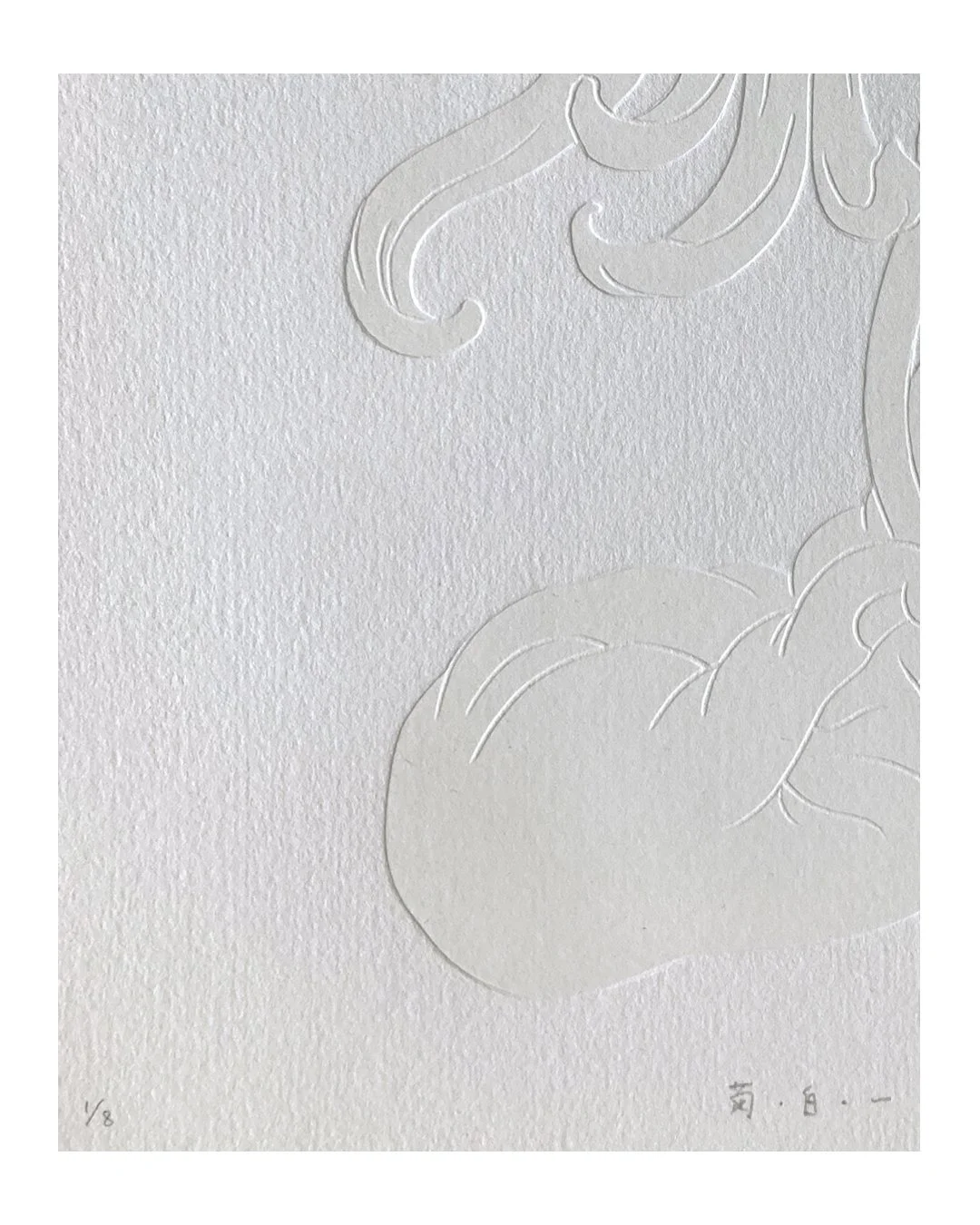 embossed_kiku_white03.jpg