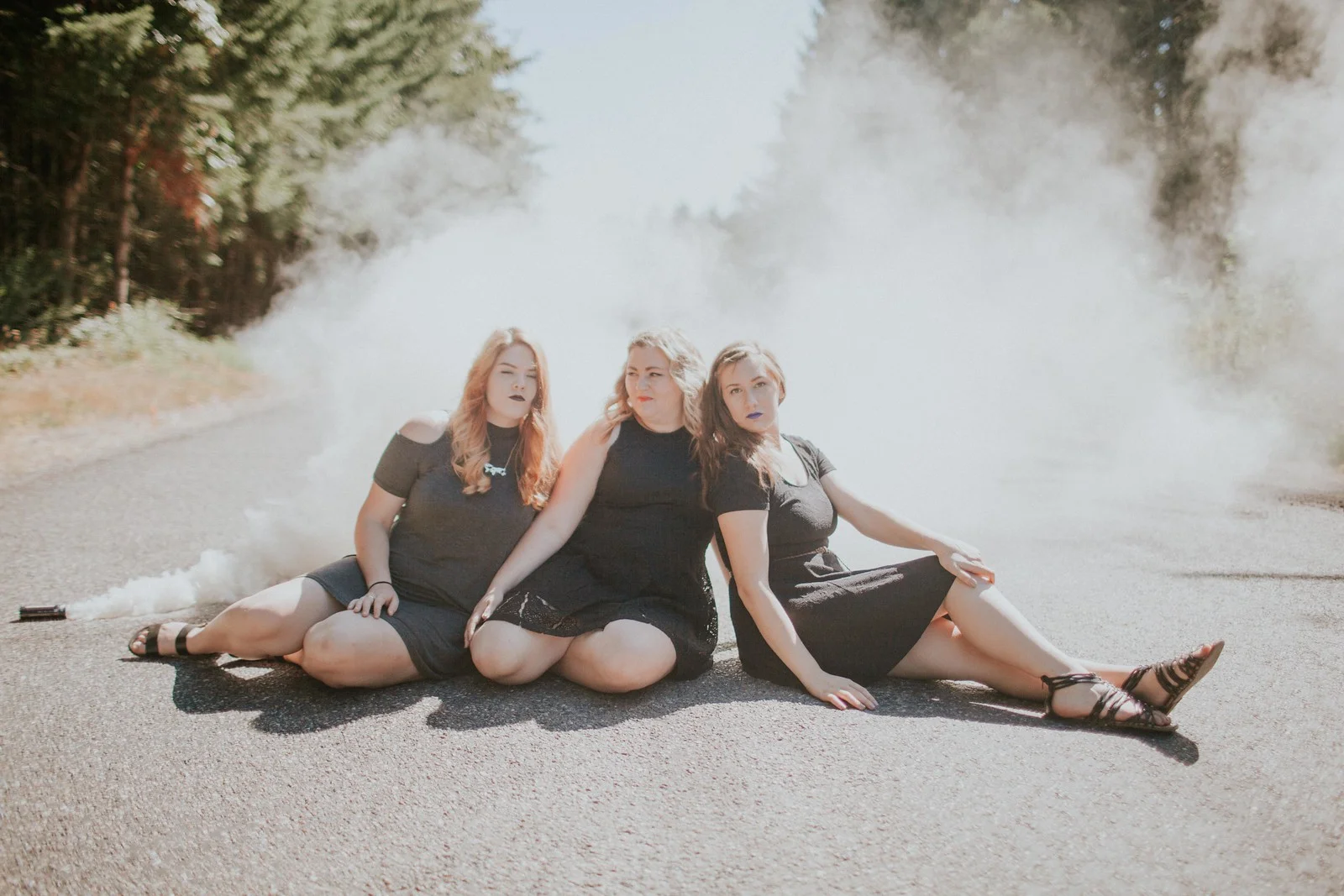 Smoke Bomb Photoshoot 2016-18.jpg