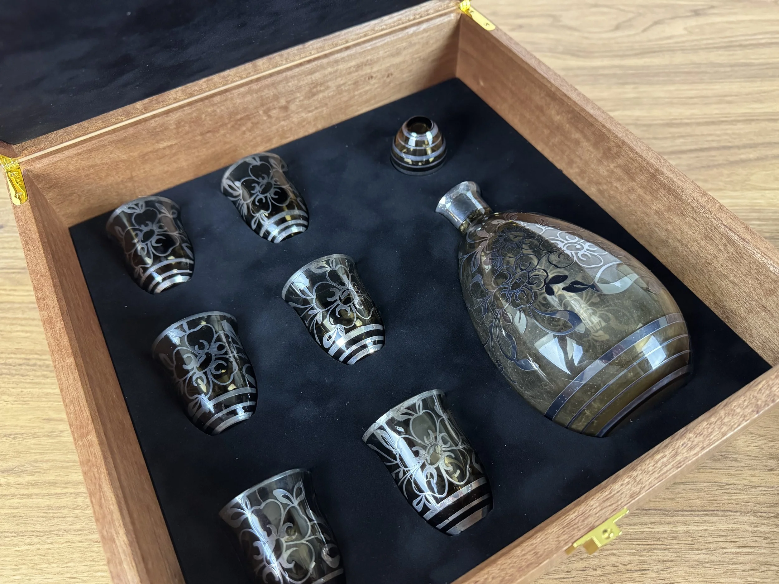 Whisky Serving Set