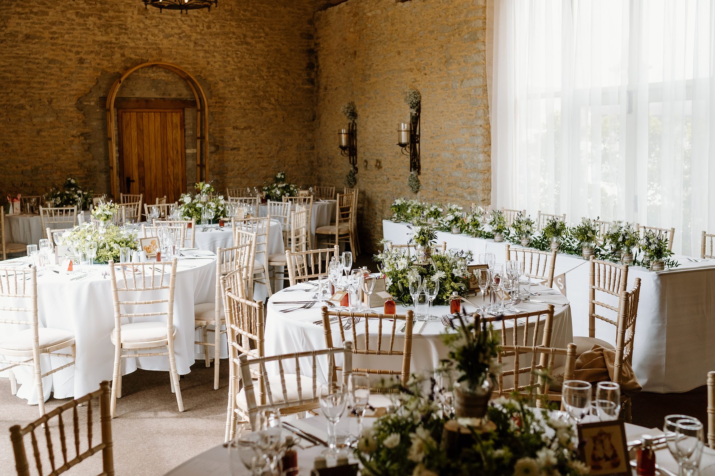 Stratton Court Barn Wedding Photography Oxfordshire