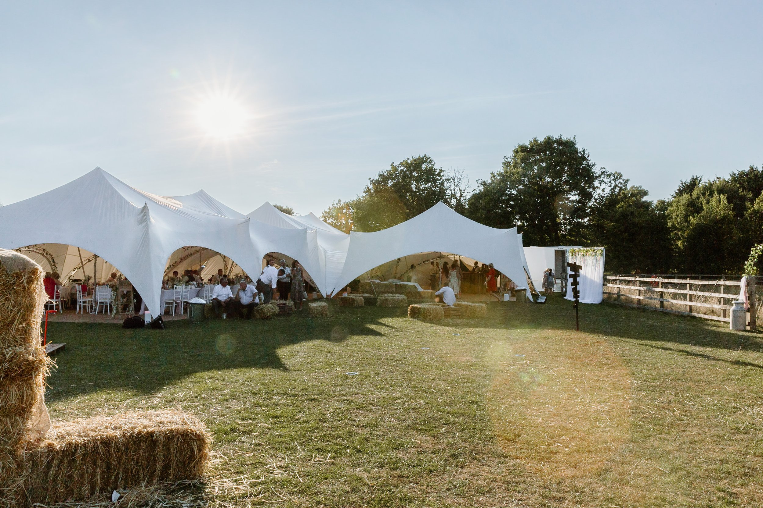 Marquee Wedding Photographer Oxfordshire-87.jpg