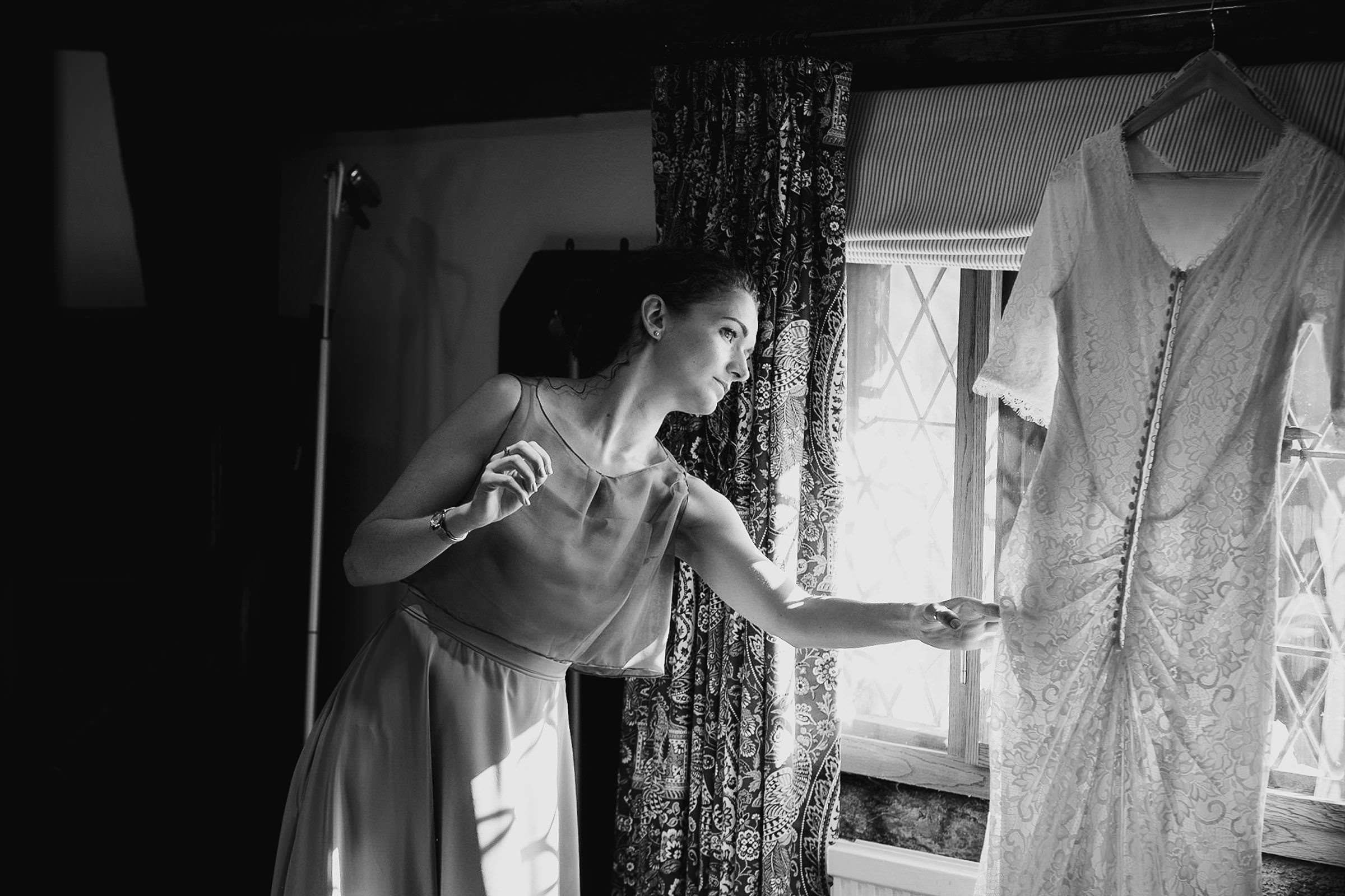 Notley Abbey, Wedding Photographer Buckinghamshire