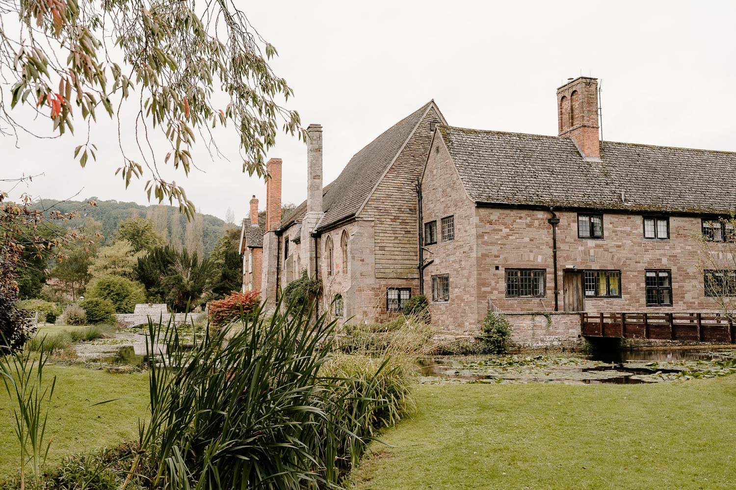 Brinsop Court Summer Wedding Photography in Herefordshire001.jpg