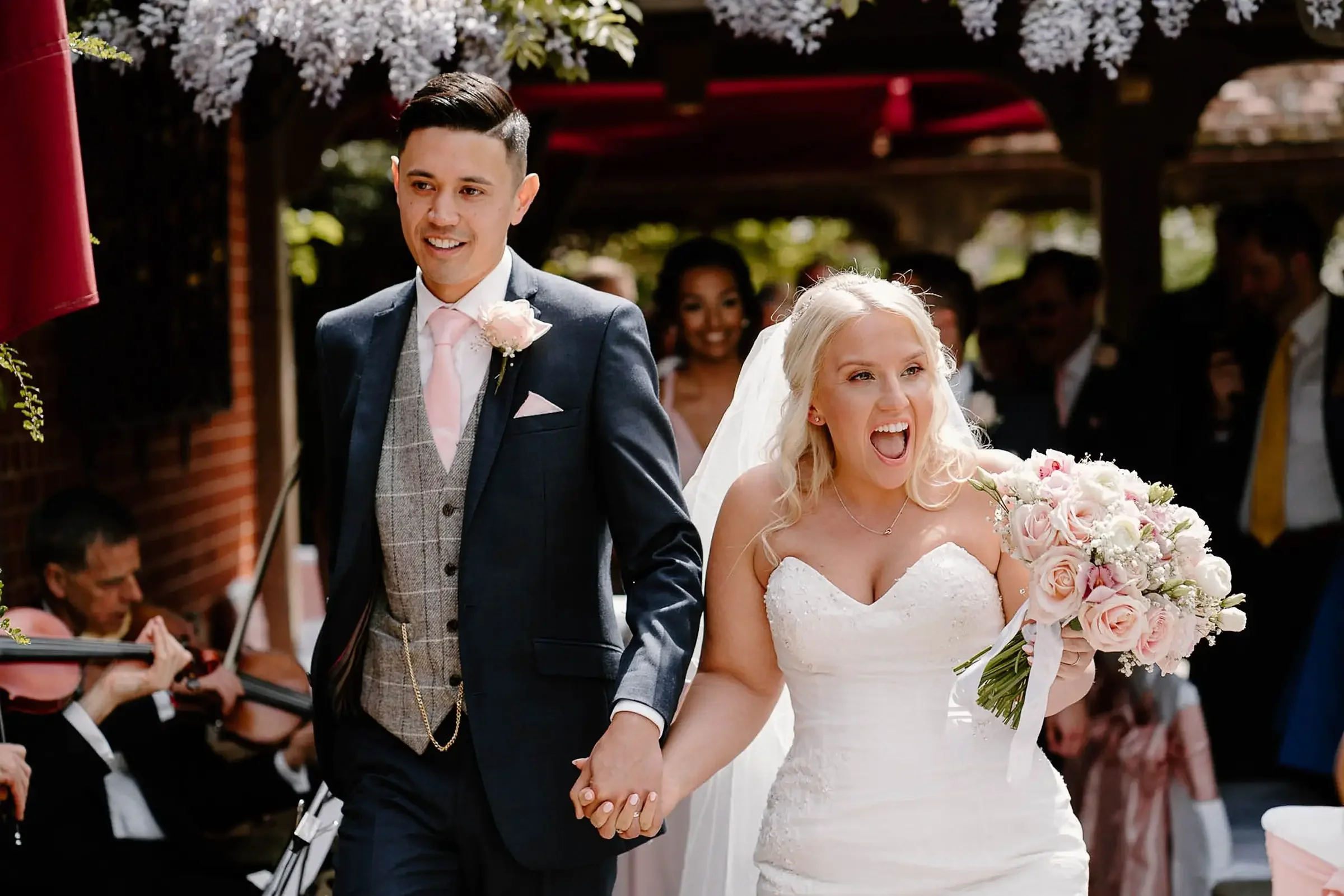 Oxfordshire- The Cotswolds- Buckinghamshire wedding photographer43.webp