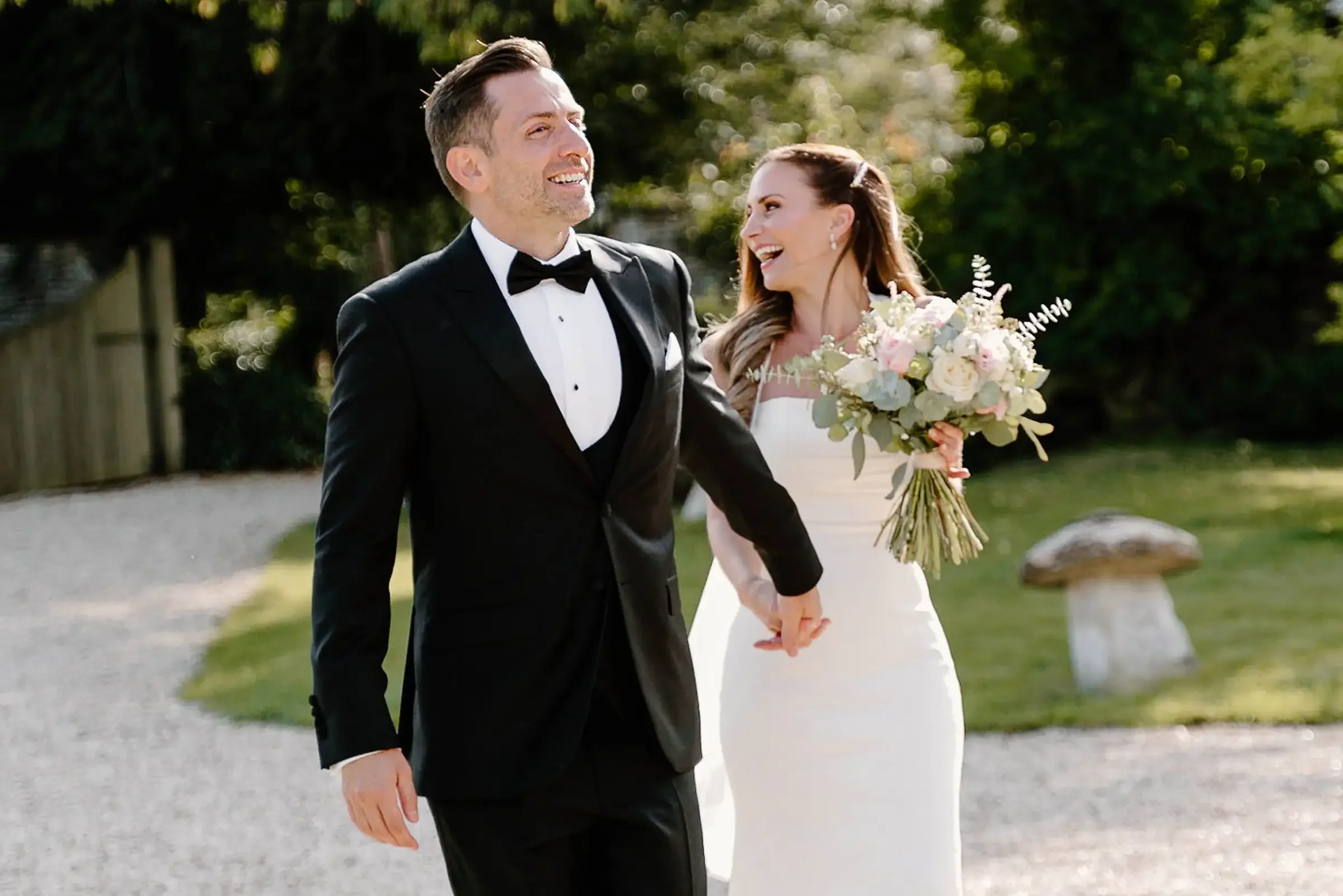 Oxfordshire- The Cotswolds- Buckinghamshire wedding photographer48.webp