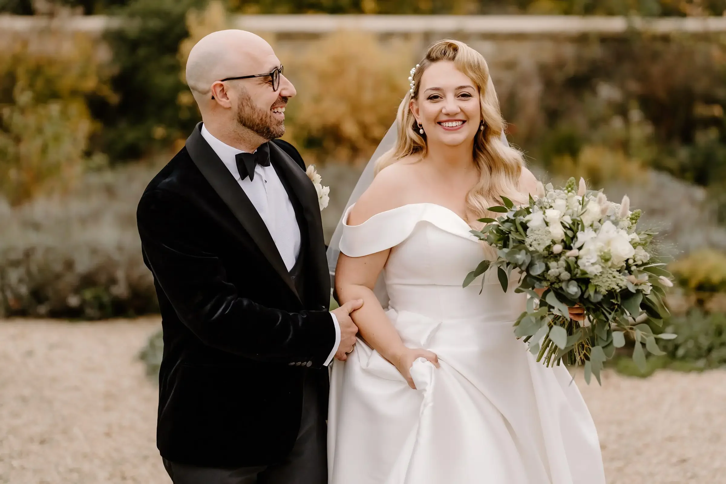 Caswell House Autumn Wedding in Oxfordshire082.webp