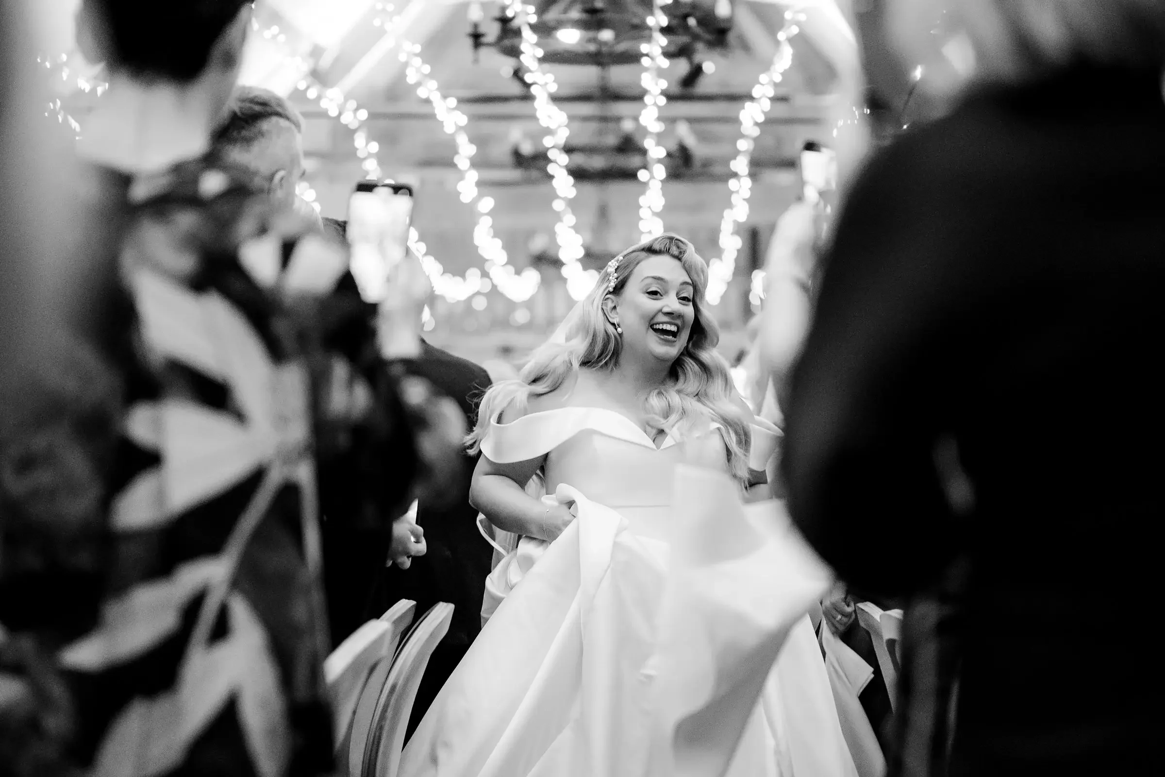 Caswell House Autumn Wedding in Oxfordshire103.webp