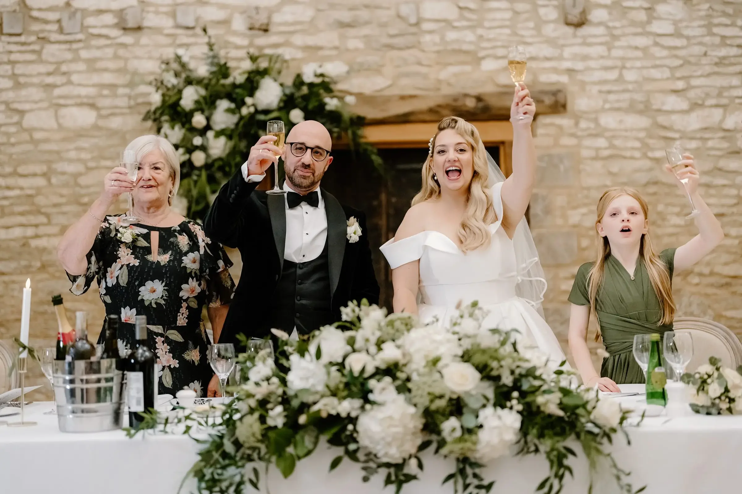 Caswell House Autumn Wedding in Oxfordshire120.webp