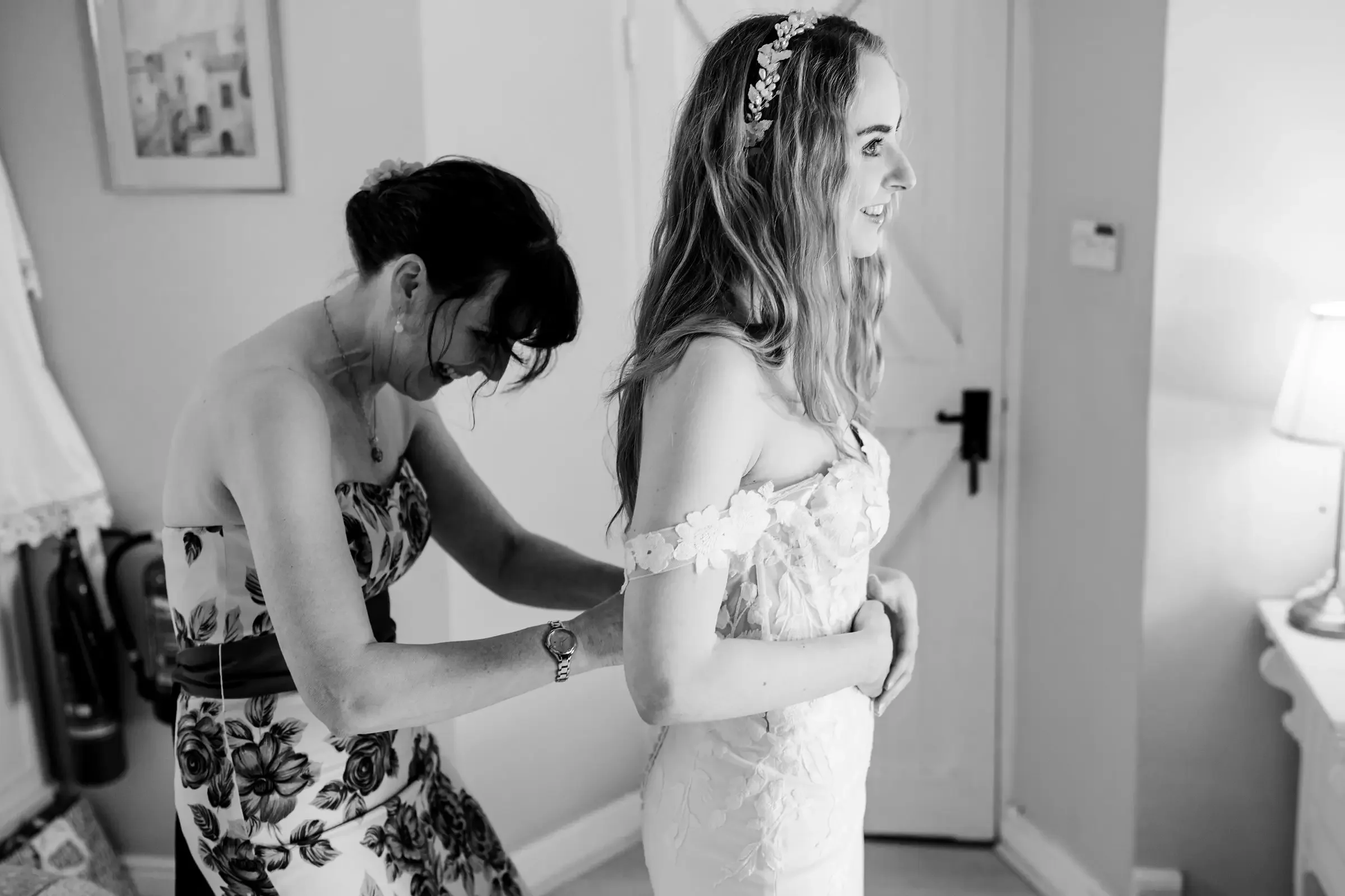 A spring Wedding at Owlpen Manor in Gloucestershire024.webp