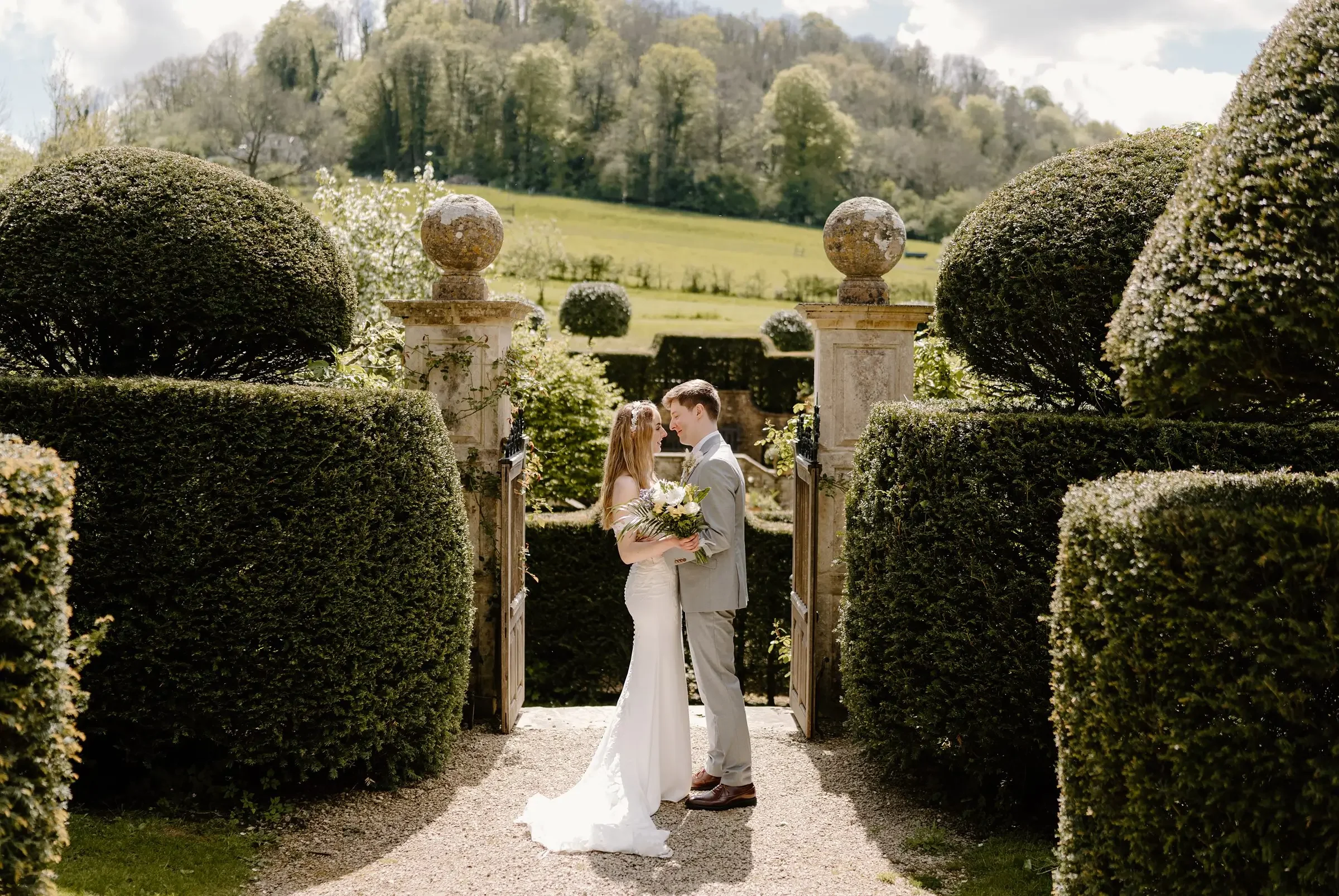 A spring Wedding at Owlpen Manor in Gloucestershire046.webp