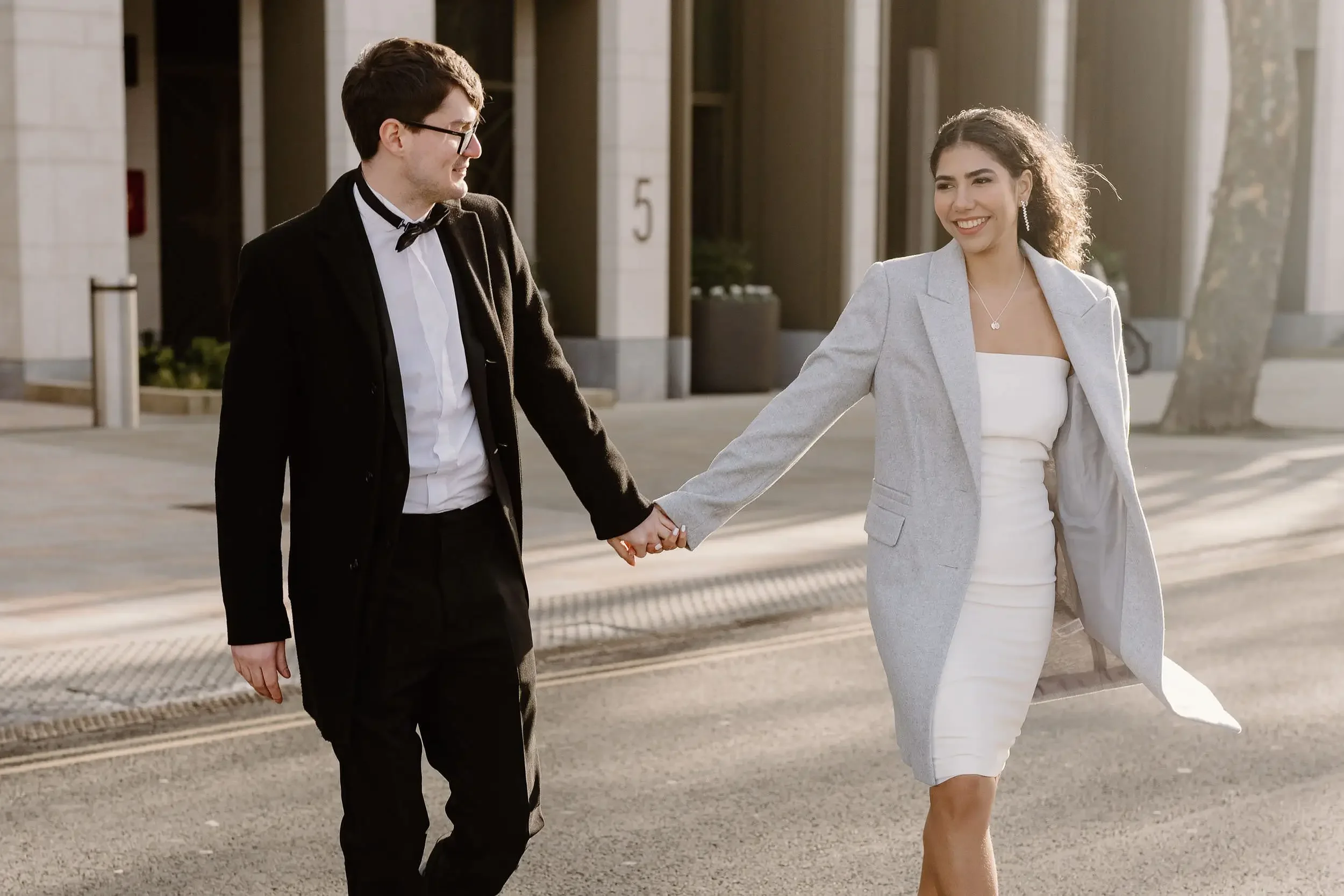 Recommended supplier at 100 Barrington Road London Wedding Photographer01.webp