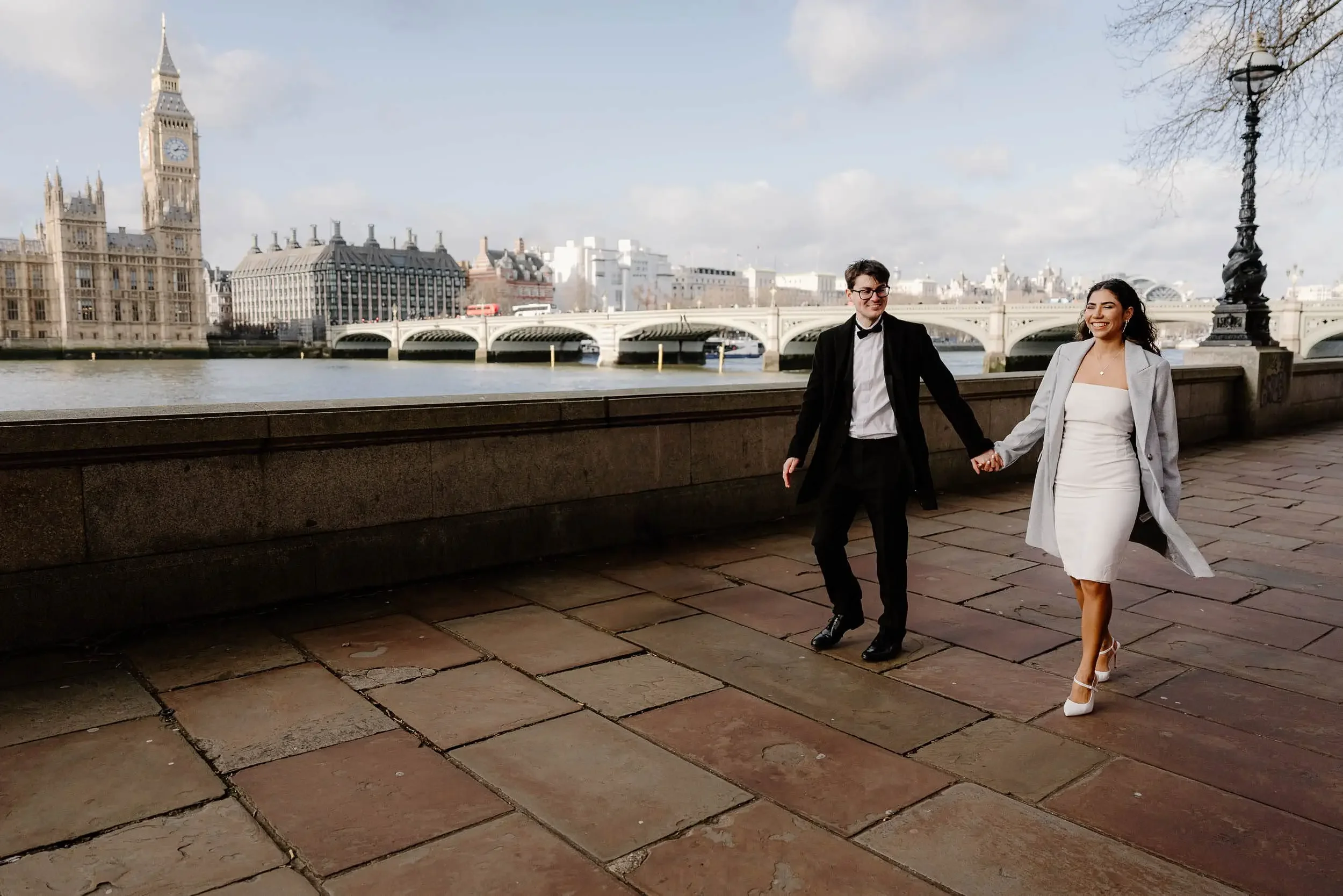 Recommended supplier at 100 Barrington Road London Wedding Photographer05.webp