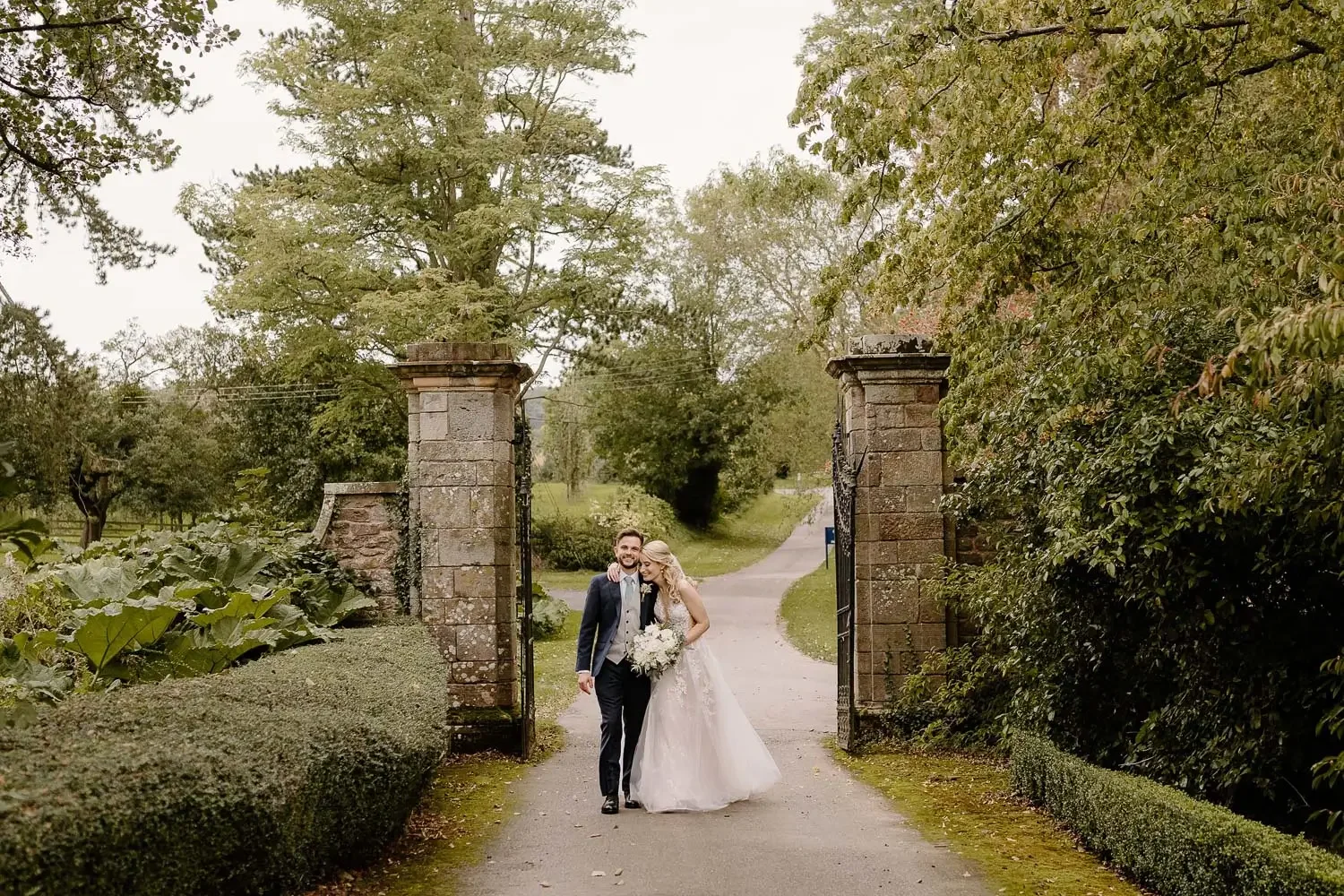 Brinsop Court Summer Wedding Photography in Herefordshire131.webp