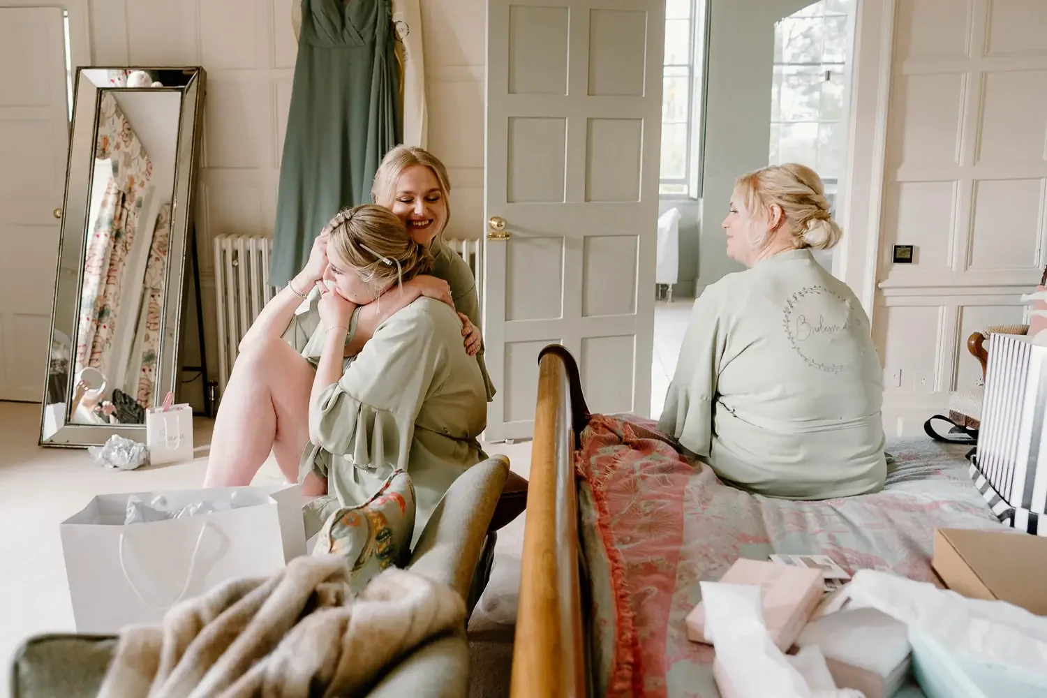 Beautiful Elmore Court Wedding Photographer in Gloucestershire021.webp