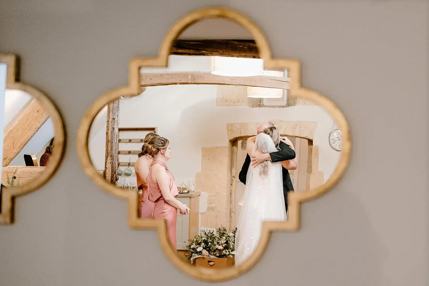 Oxfordshire and the cotswolds wedding photographer 2022 review022.webp