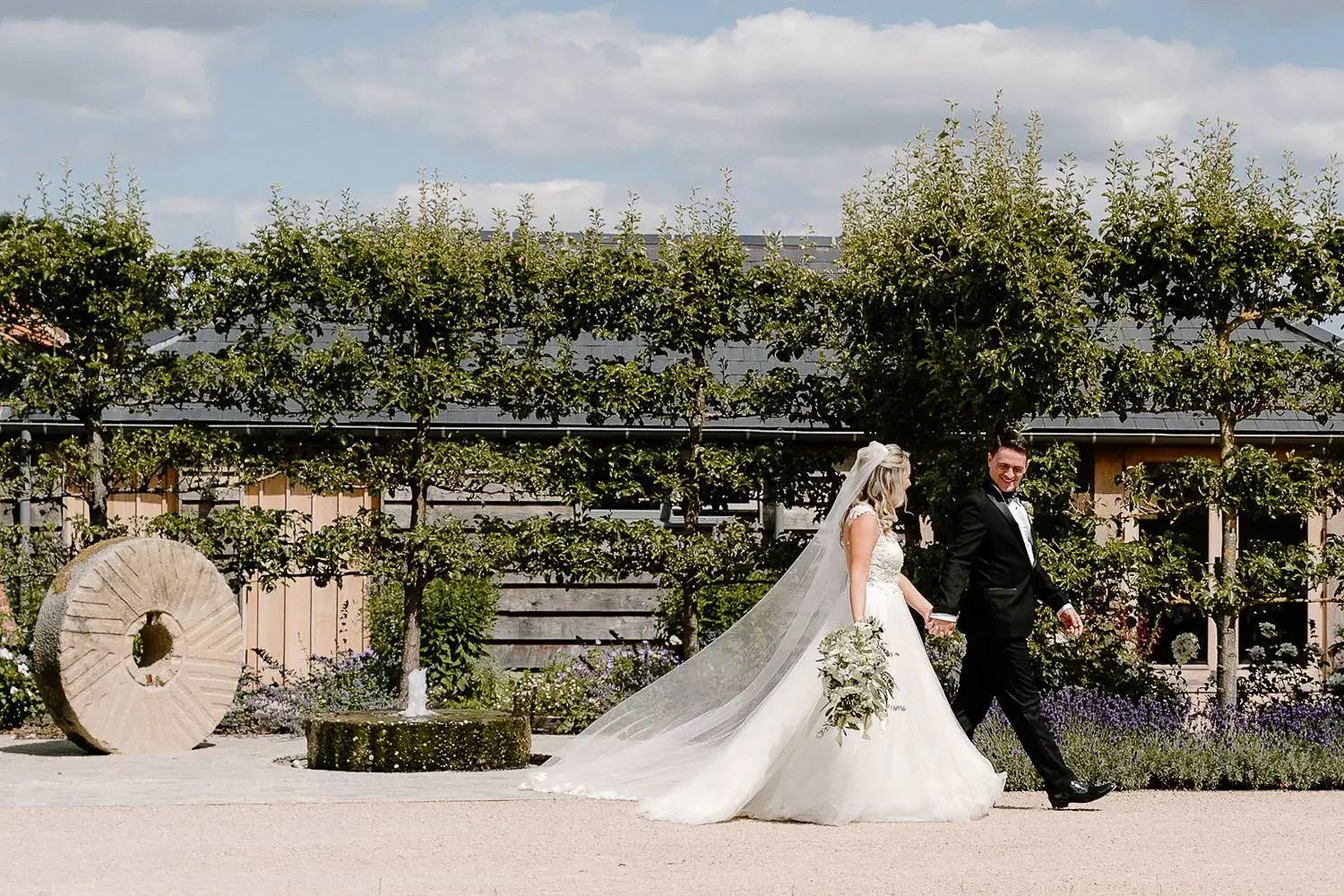 Oxfordshire and the cotswolds wedding photographer 2022 review029.webp