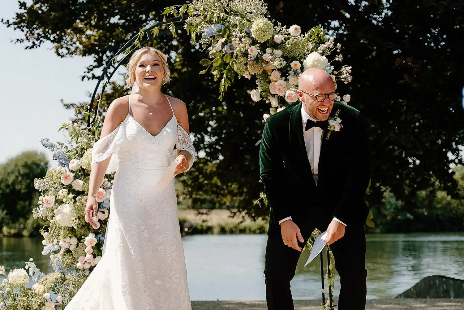 Oxfordshire and the cotswolds wedding photographer 2022 review061.webp