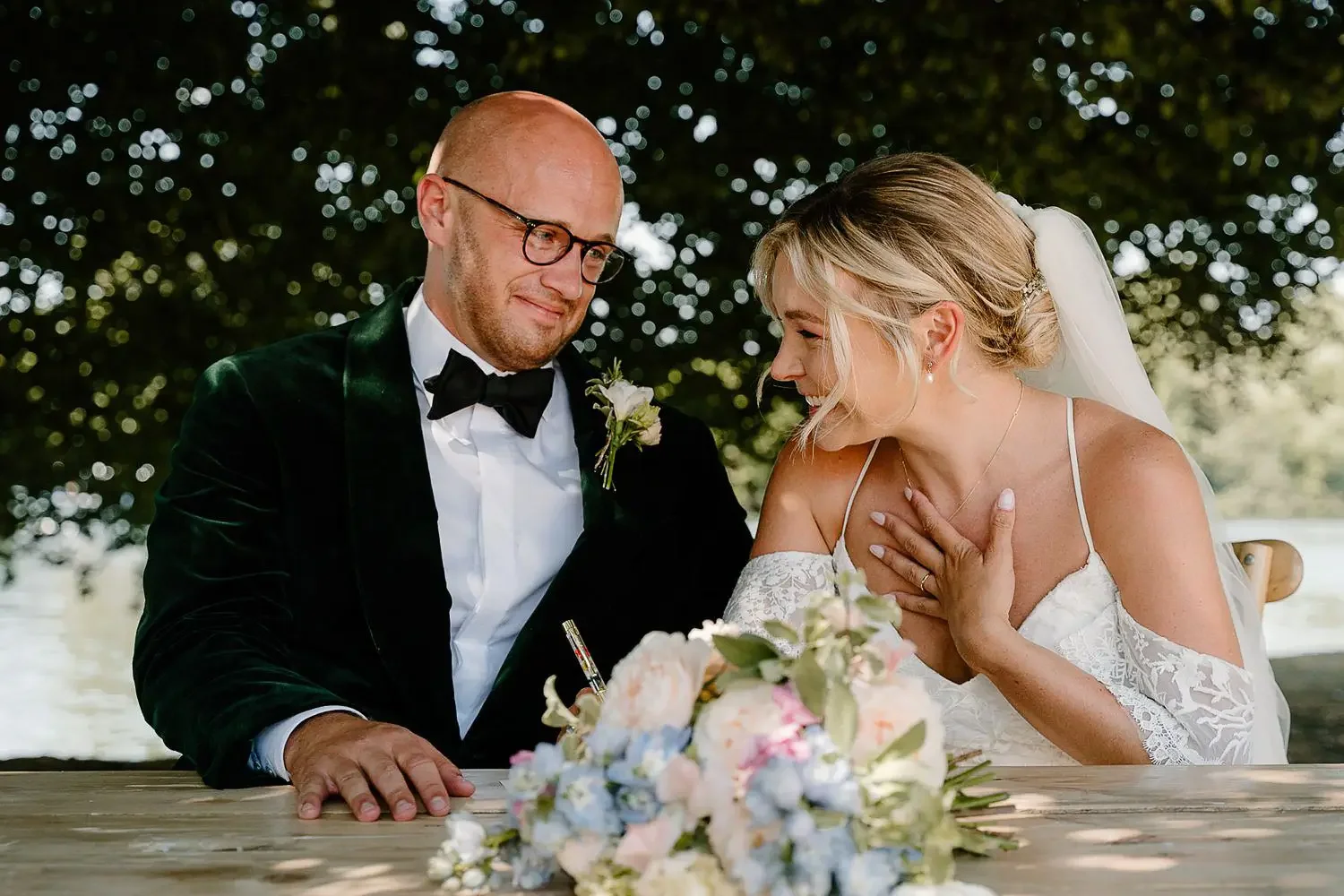 Oxfordshire and the cotswolds wedding photographer 2022 review160.webp