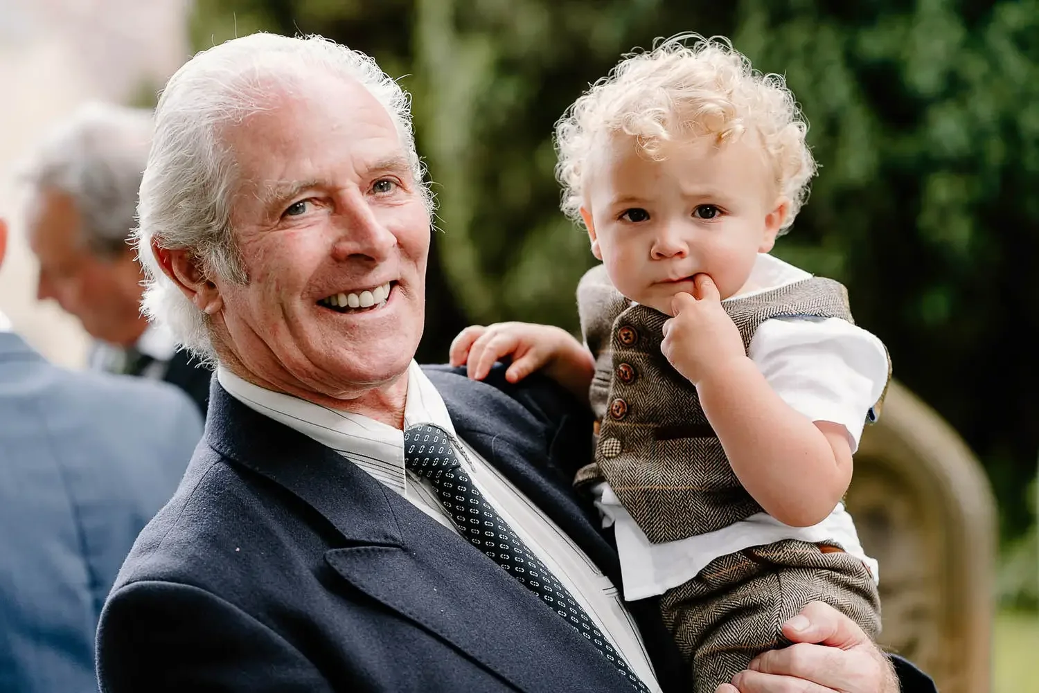 Oxfordshire- the cotswolds and buckinghamshire wedding photographer 086.webp