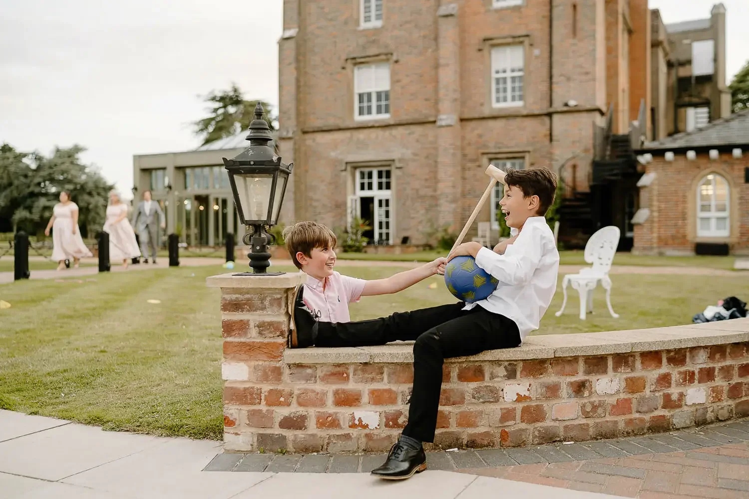 Oxfordshire- the cotswolds and buckinghamshire wedding photographer 158.webp