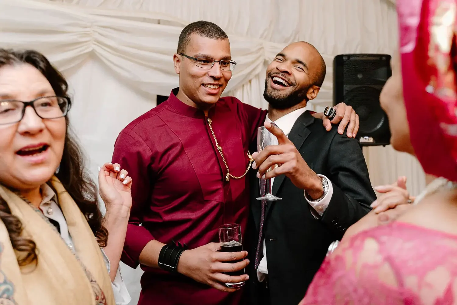 Oxfordshire- the cotswolds and buckinghamshire wedding photographer 171.webp