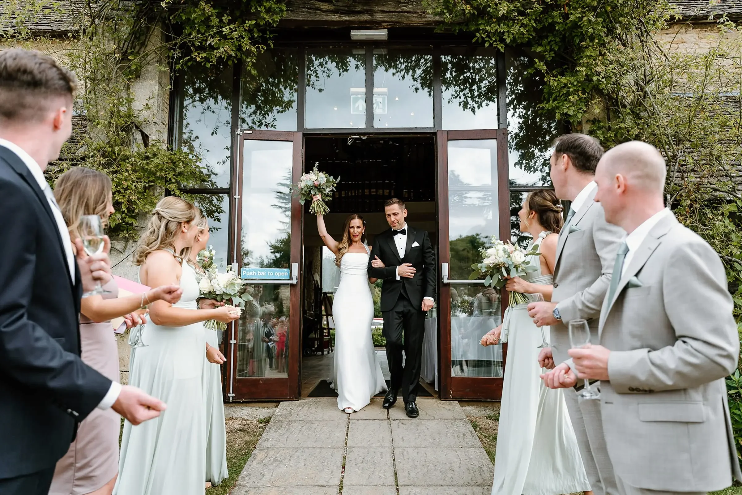 wedding photographer oxfordshire and the cotswolds005.webp