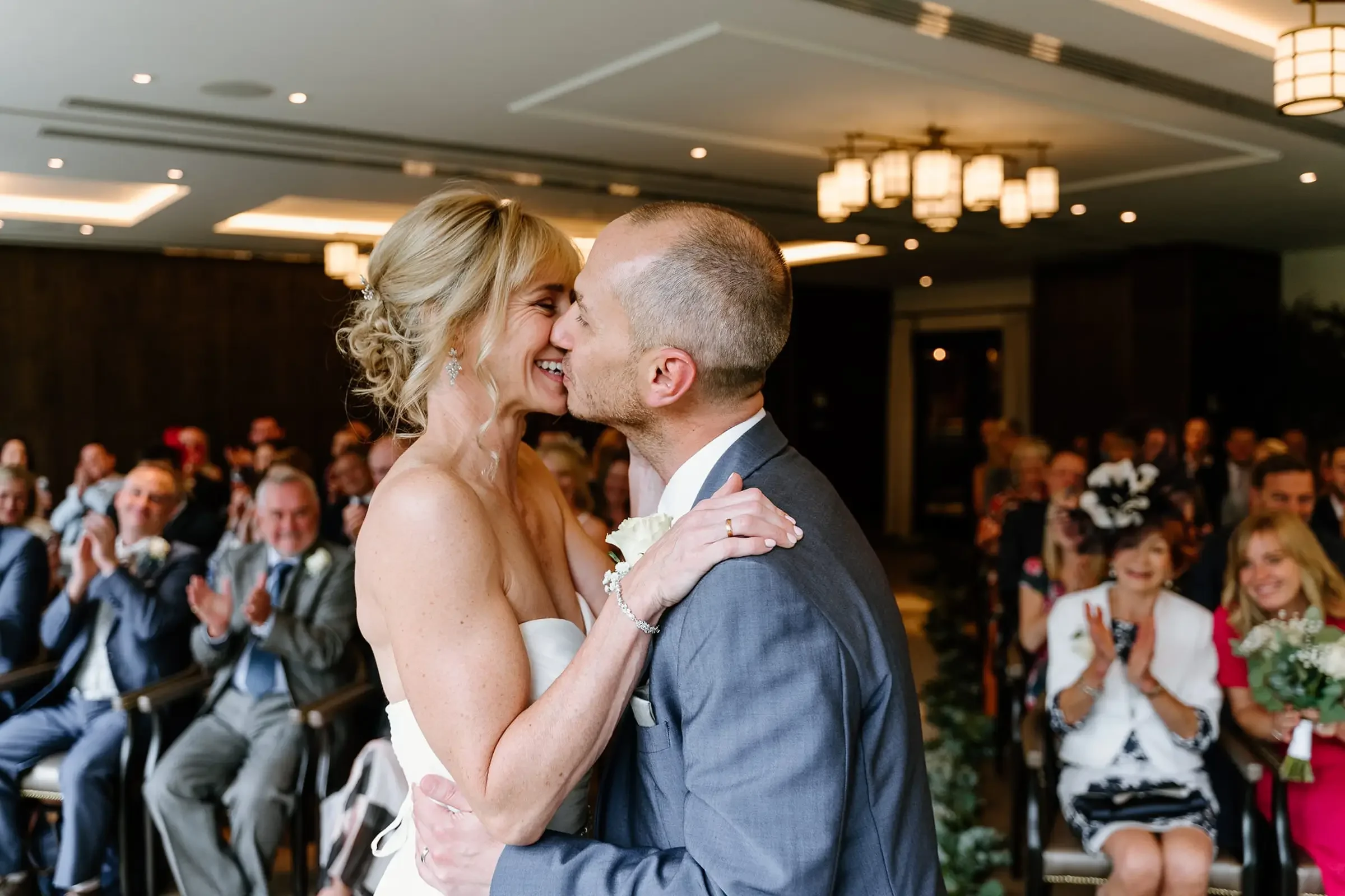 wedding photographer oxfordshire and the cotswolds026.webp