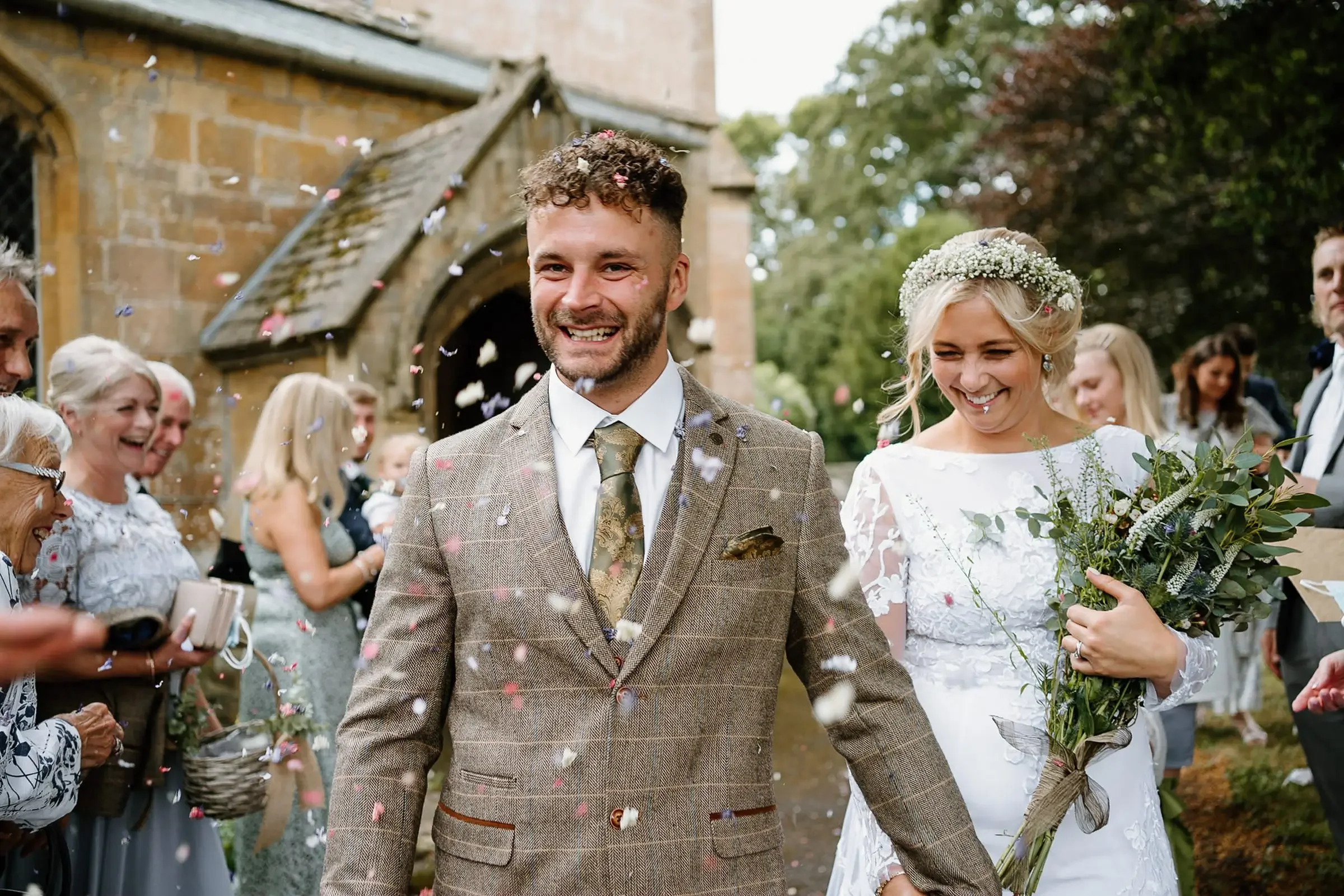 wedding photographer oxfordshire and the cotswolds030.webp