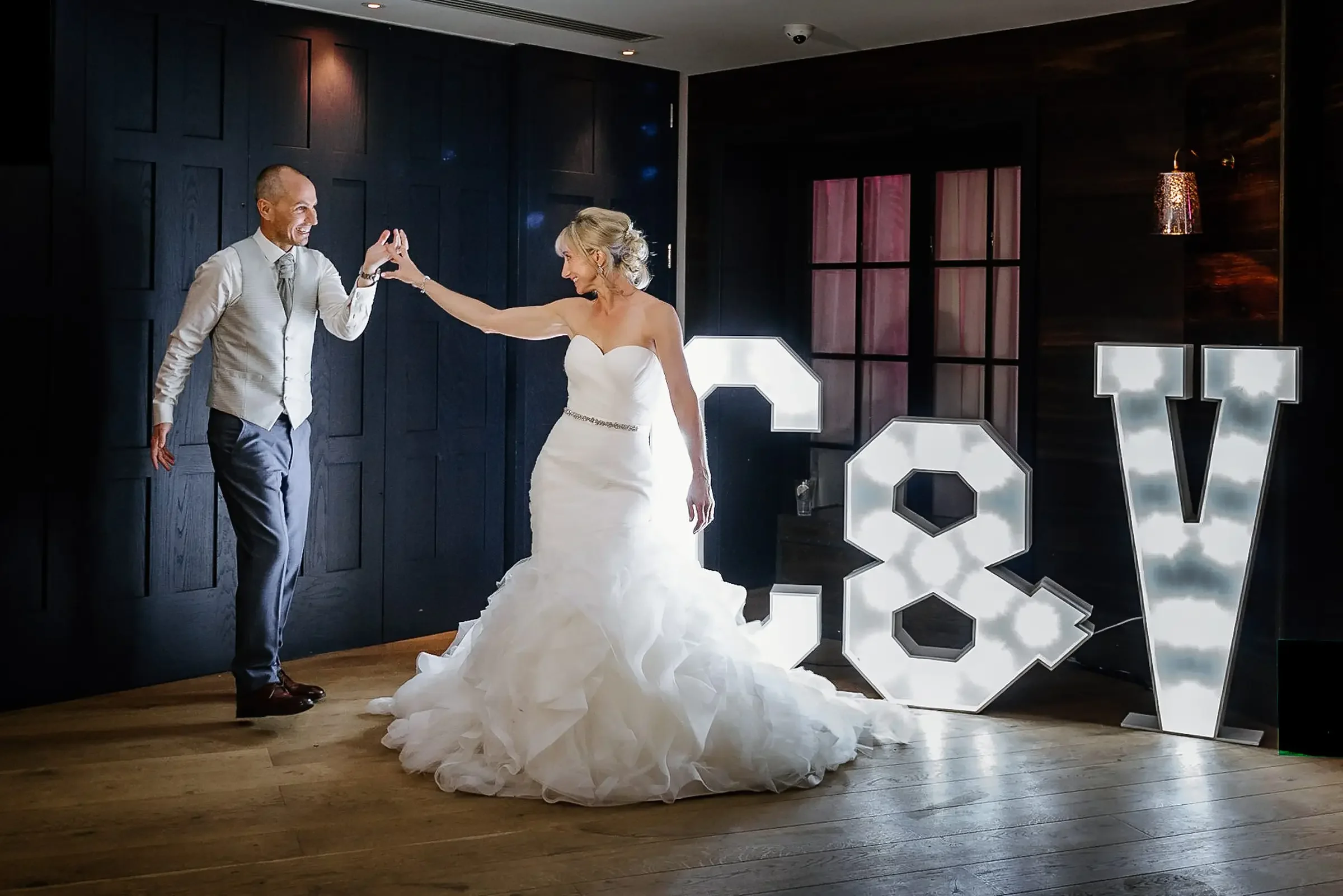 wedding photographer oxfordshire and the cotswolds033.webp