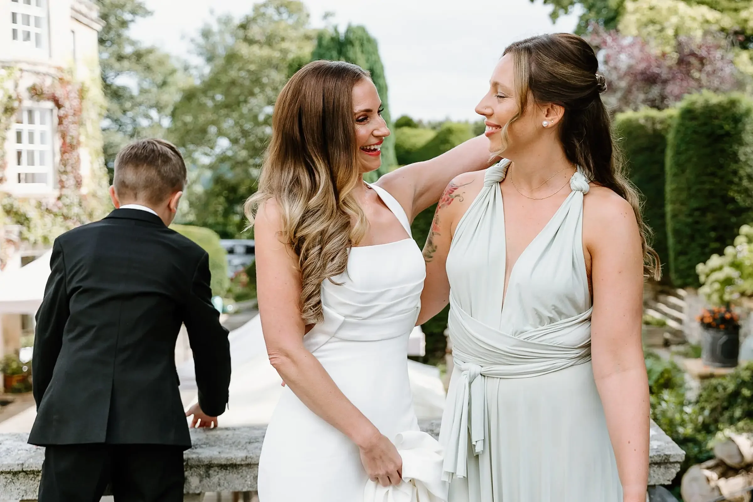 wedding photographer oxfordshire and the cotswolds038.webp