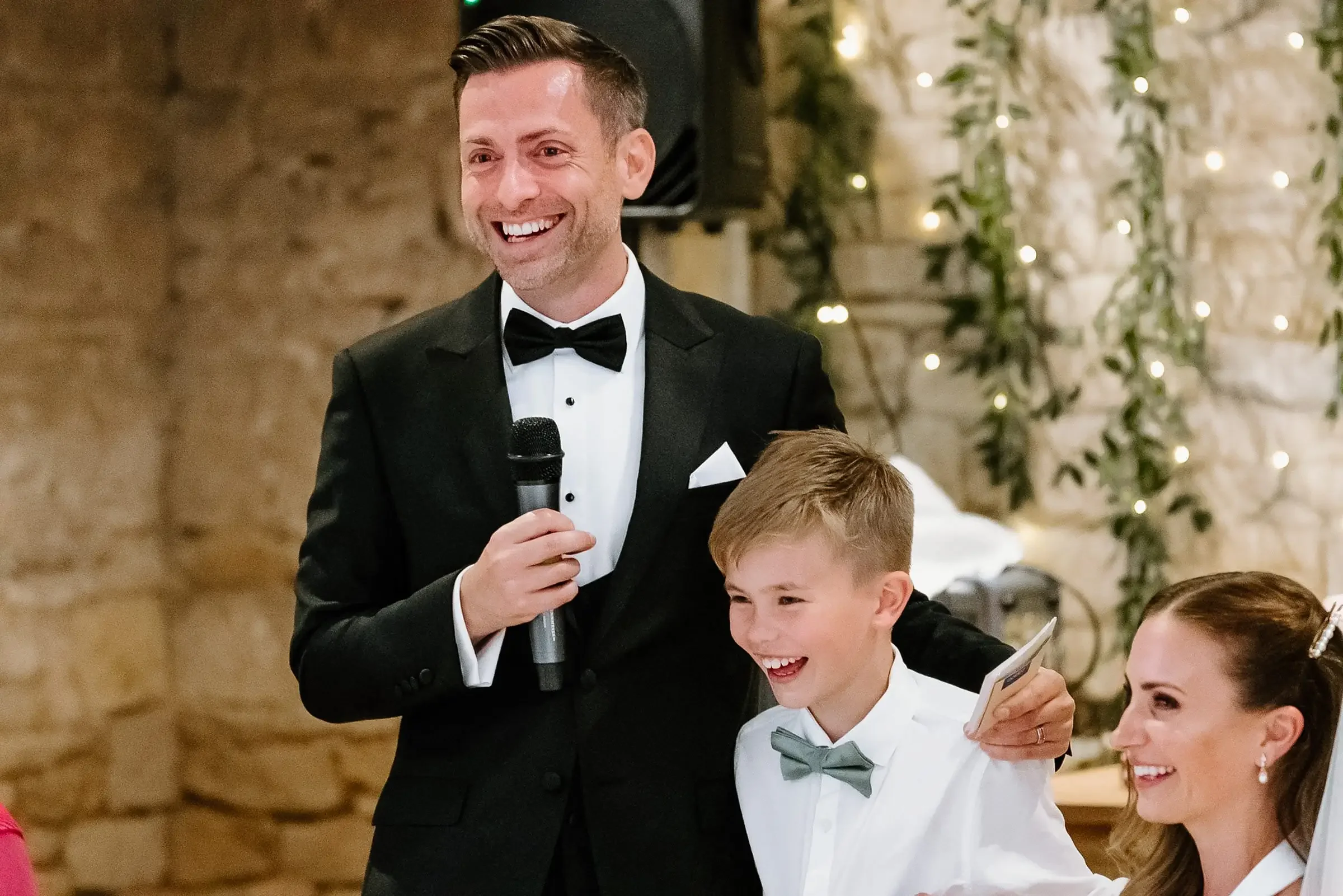 wedding photographer oxfordshire and the cotswolds082.webp