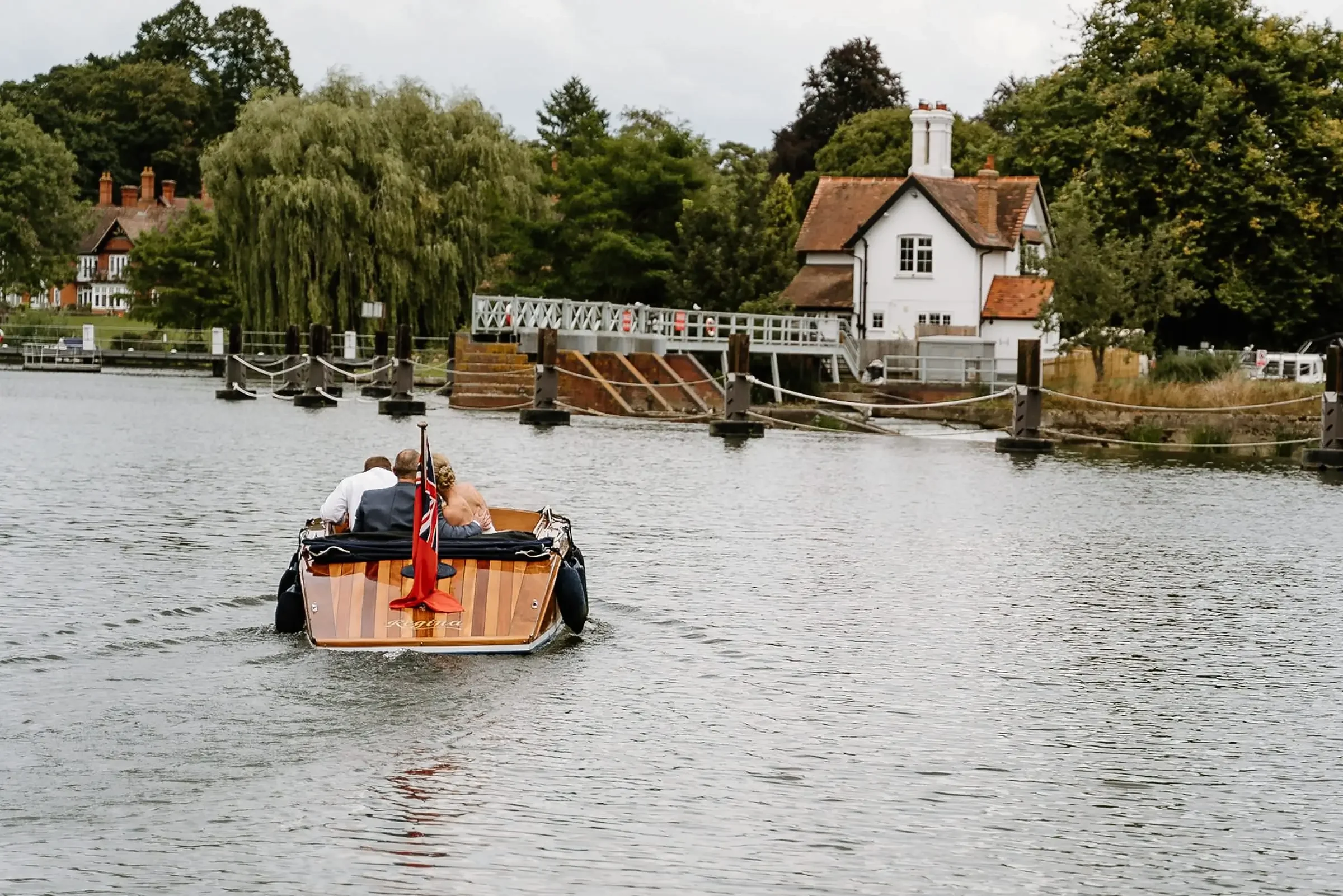 wedding photographer oxfordshire and the cotswolds156.webp