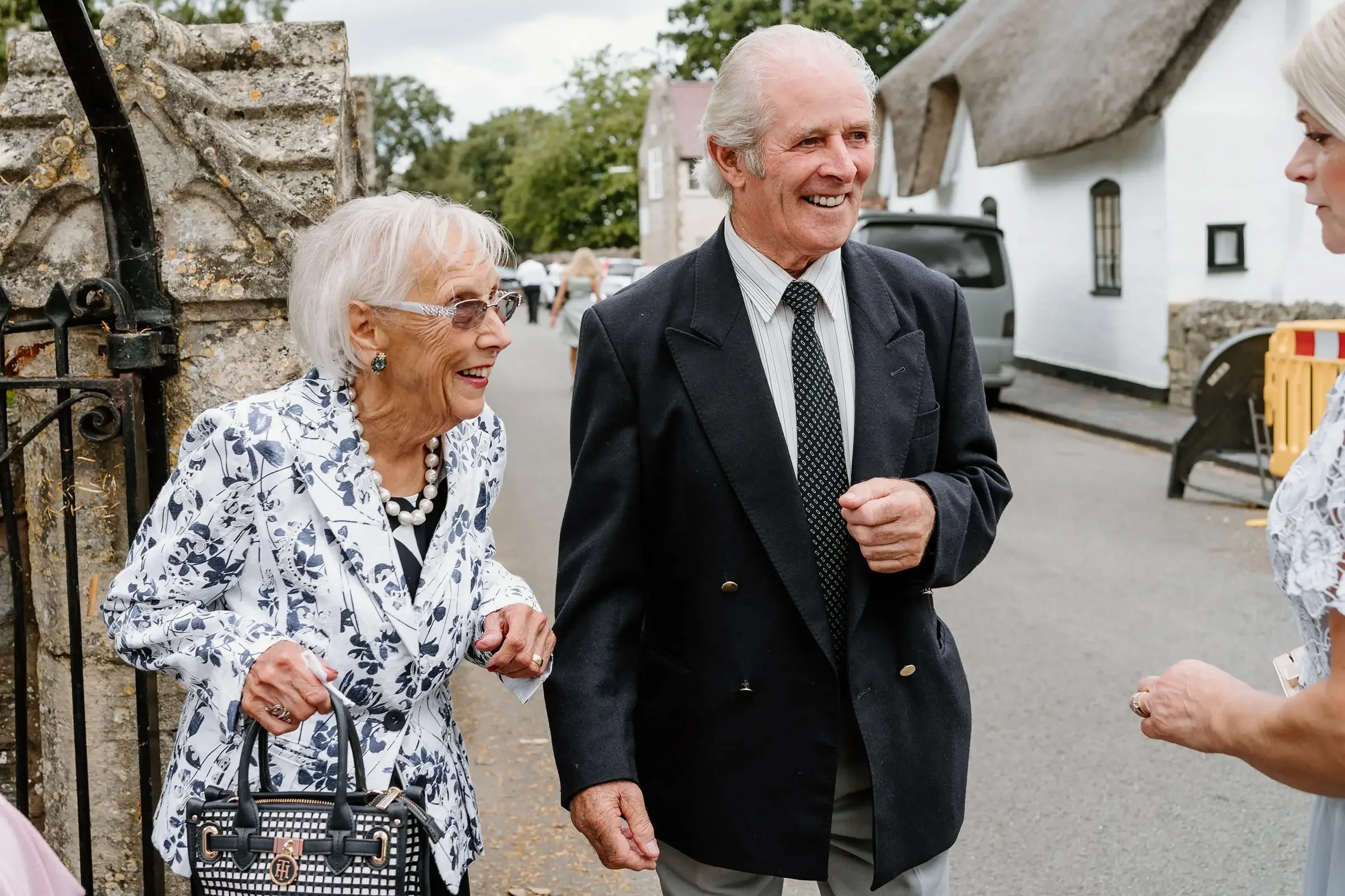Summer Wedding photography at Cotswold House Hotel In Chipping Campden37.webp