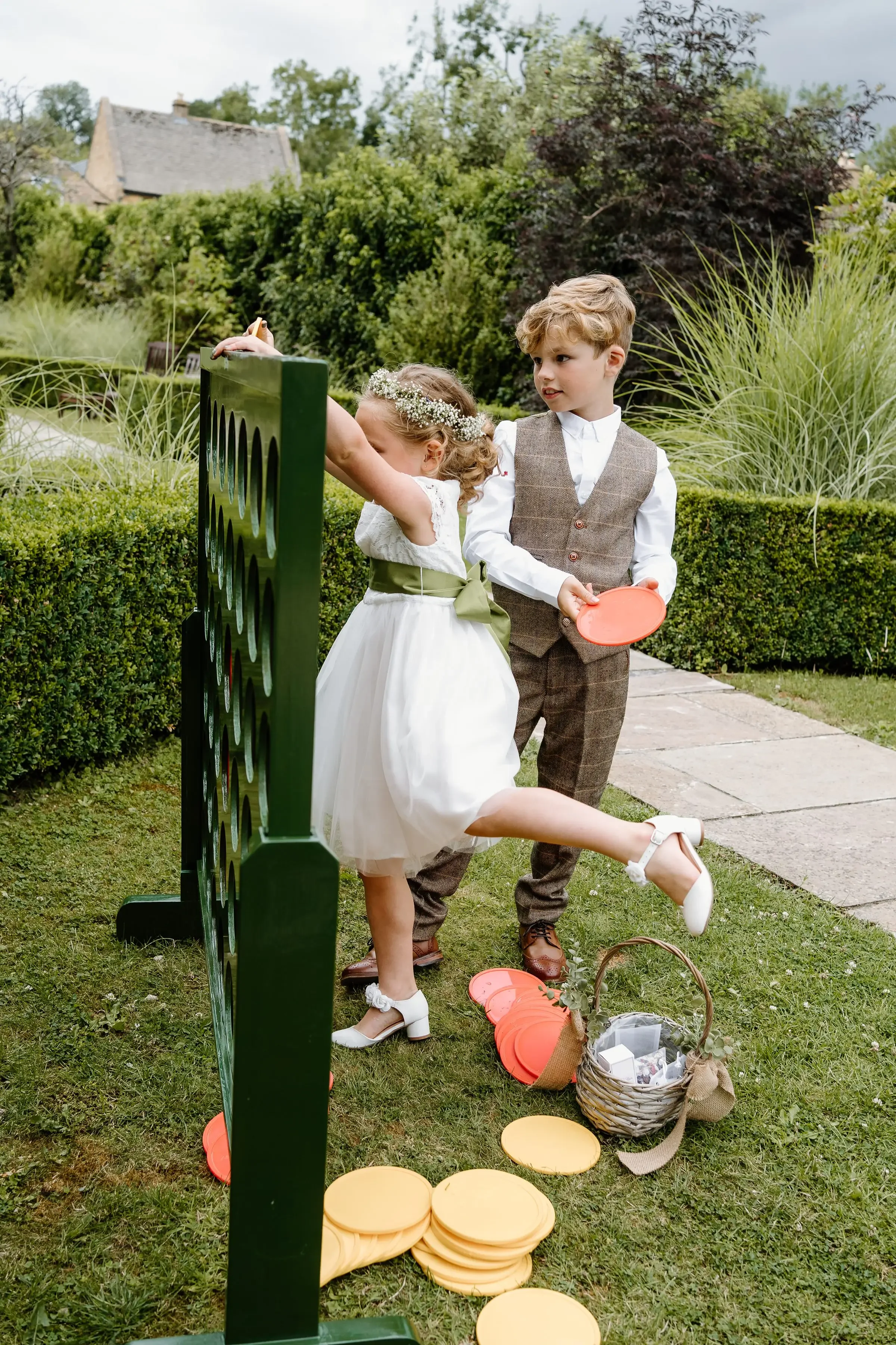 Summer Wedding photography at Cotswold House Hotel In Chipping Campden40.webp