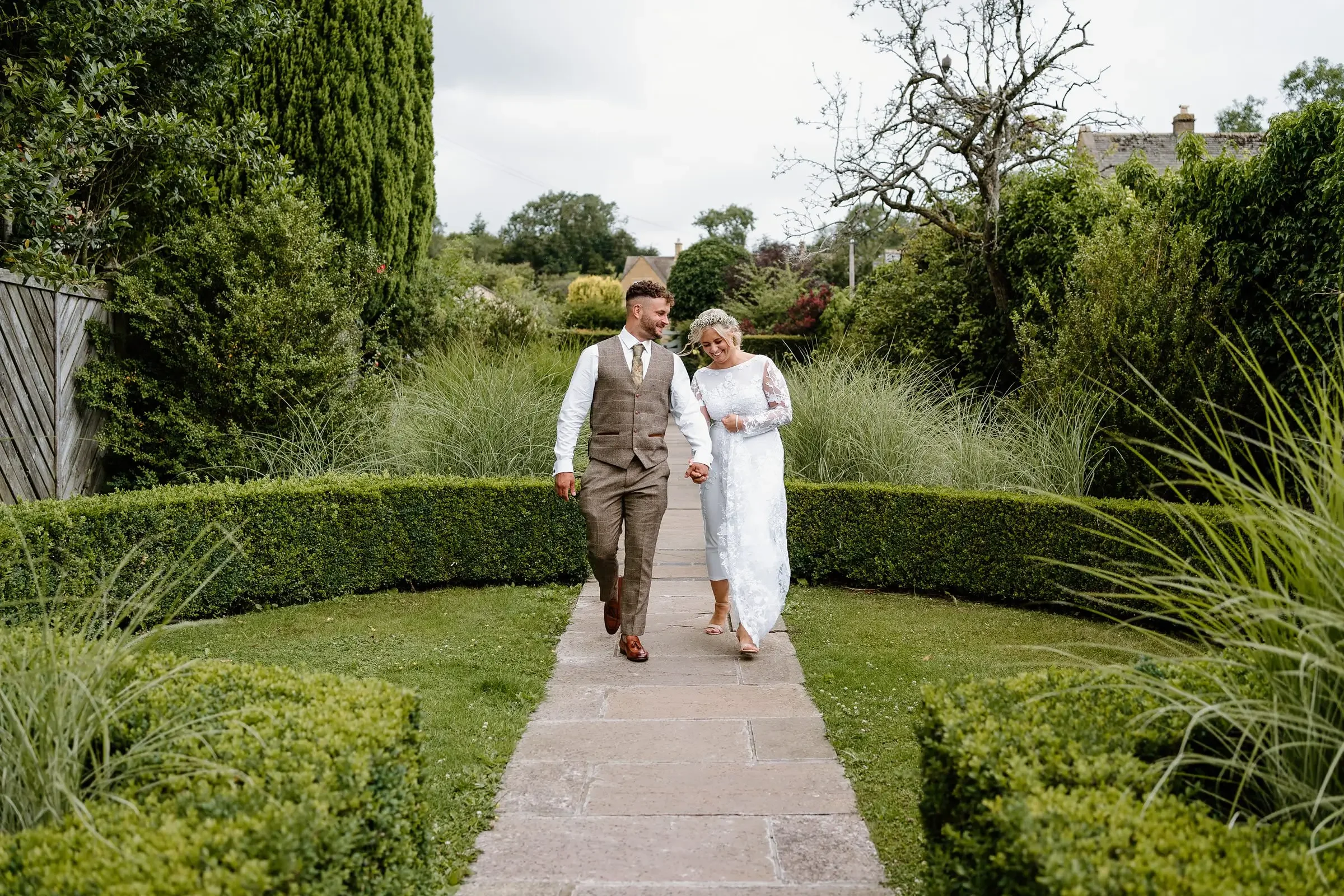 Summer Wedding photography at Cotswold House Hotel In Chipping Campden52.webp