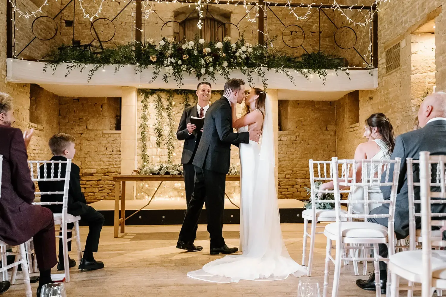 Great Tythe Barn, The Cotswolds, Wedding Photography029.webp