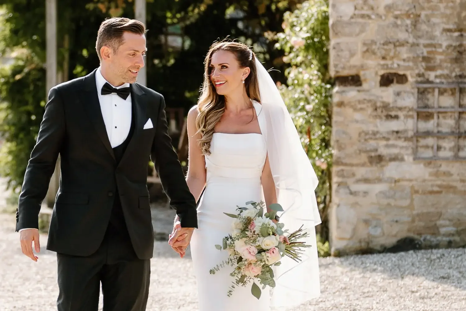 Great Tythe Barn, The Cotswolds, Wedding Photography061.webp