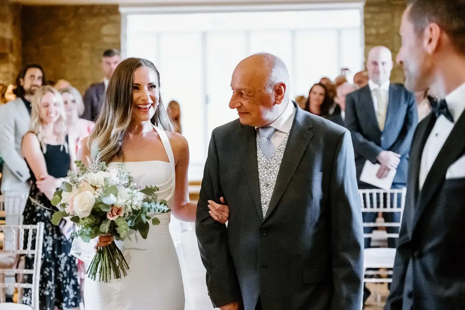 Great Tythe Barn, The Cotswolds, Wedding Photography022.webp