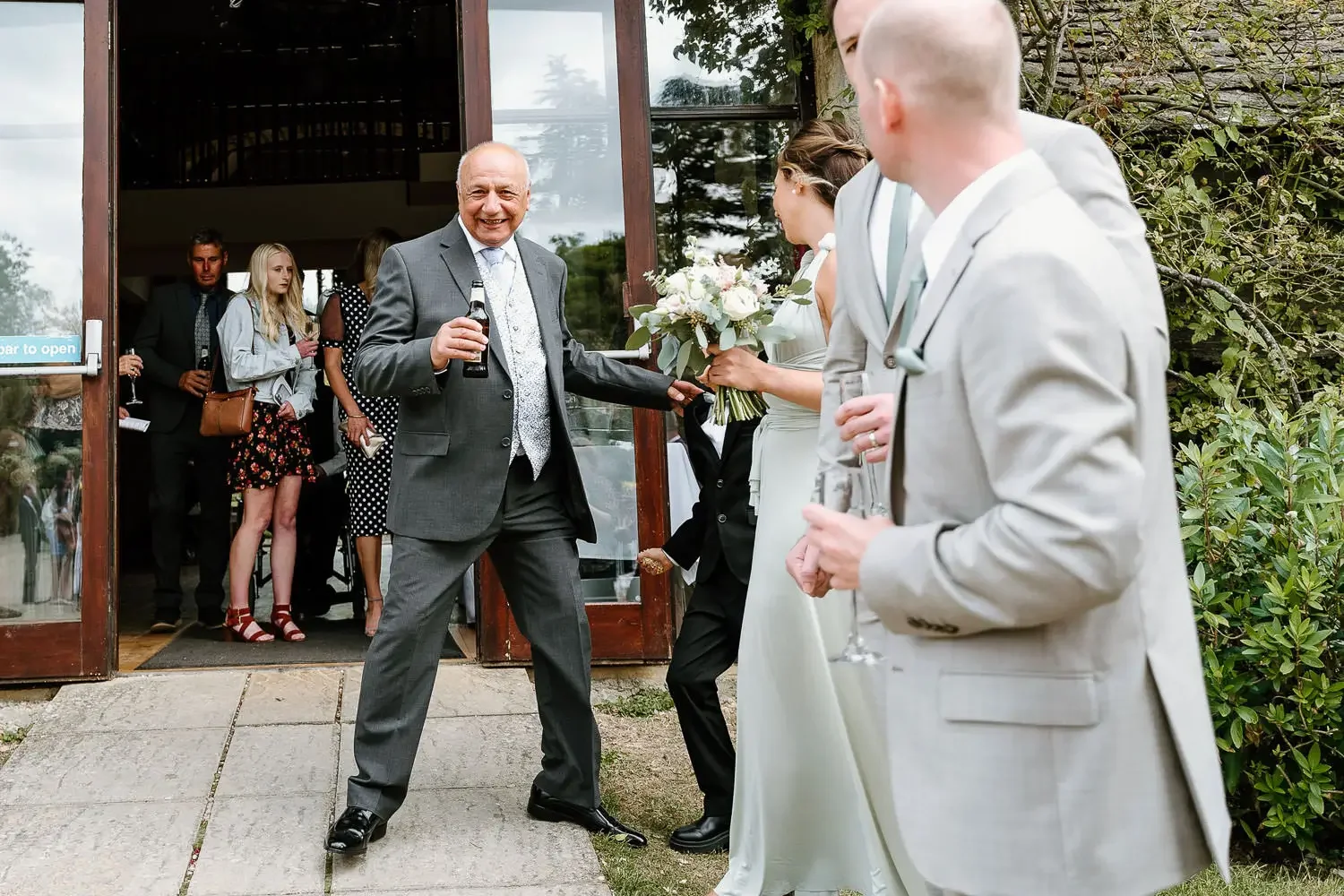 Great Tythe Barn, The Cotswolds, Wedding Photography036.webp