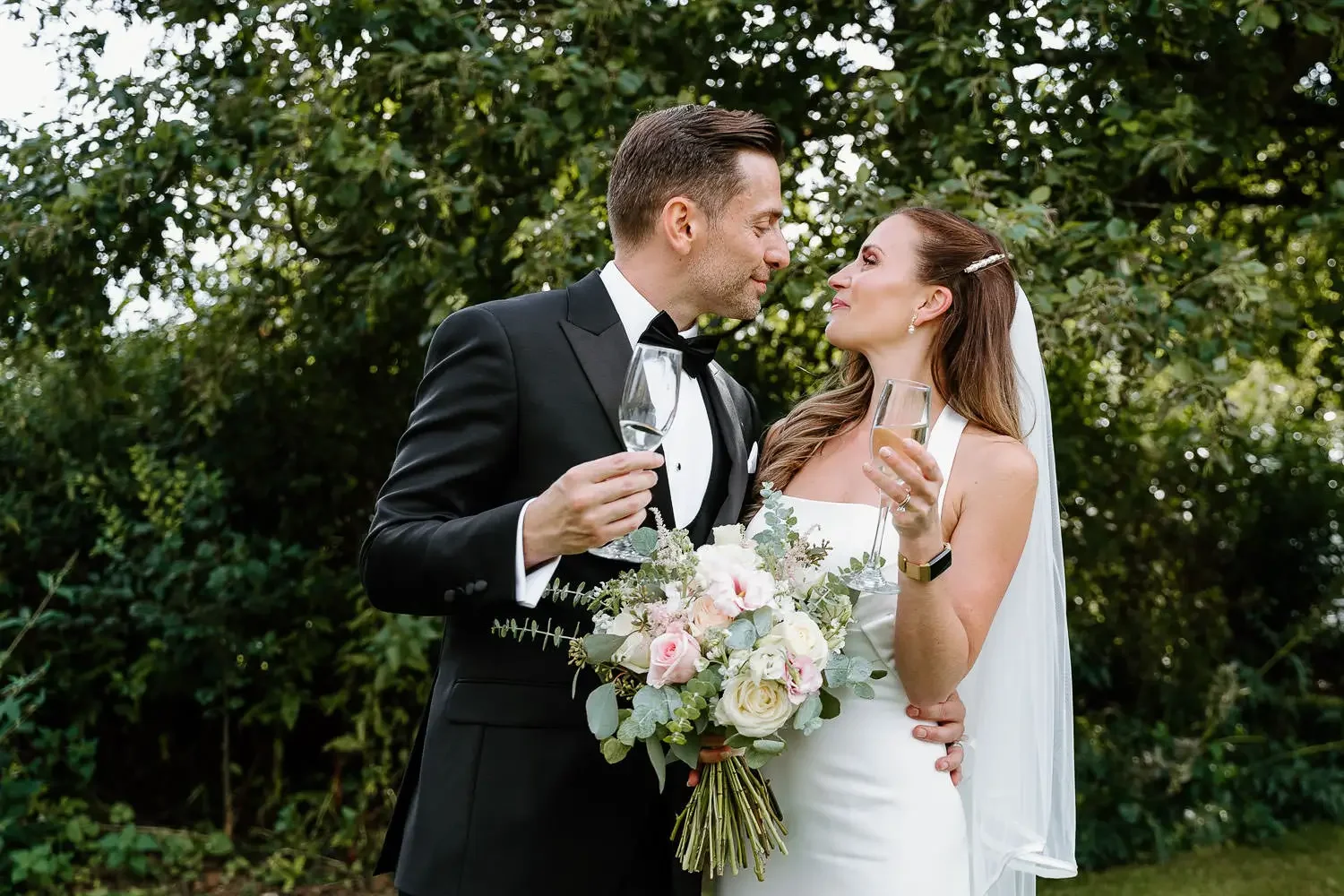 Great Tythe Barn, The Cotswolds, Wedding Photography044.webp