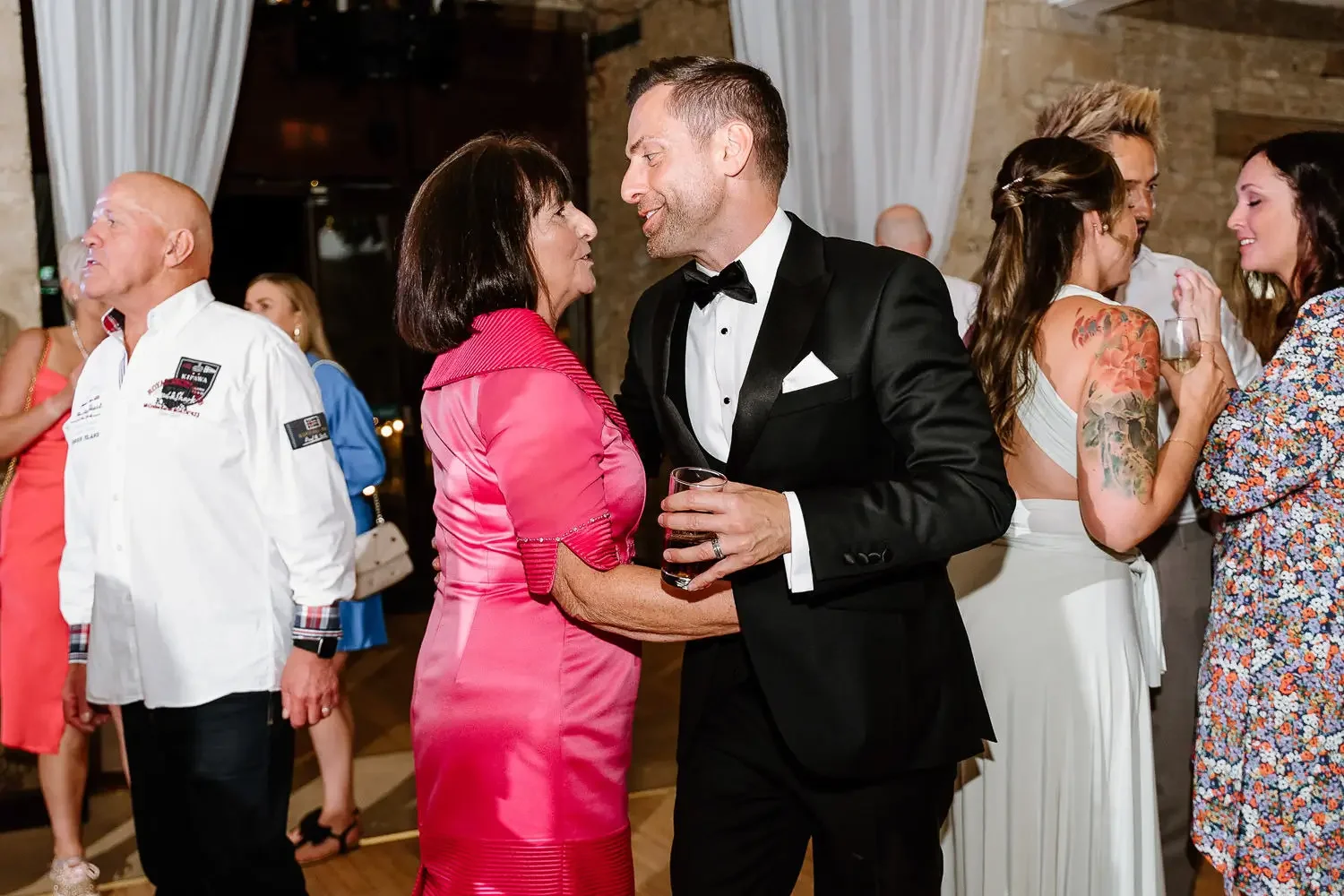 Great Tythe Barn, The Cotswolds, Wedding Photography099.webp