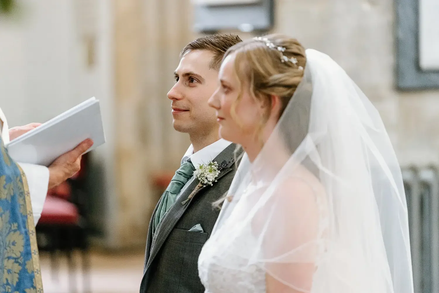 Stratton Court Barn Wedding Photography24.webp