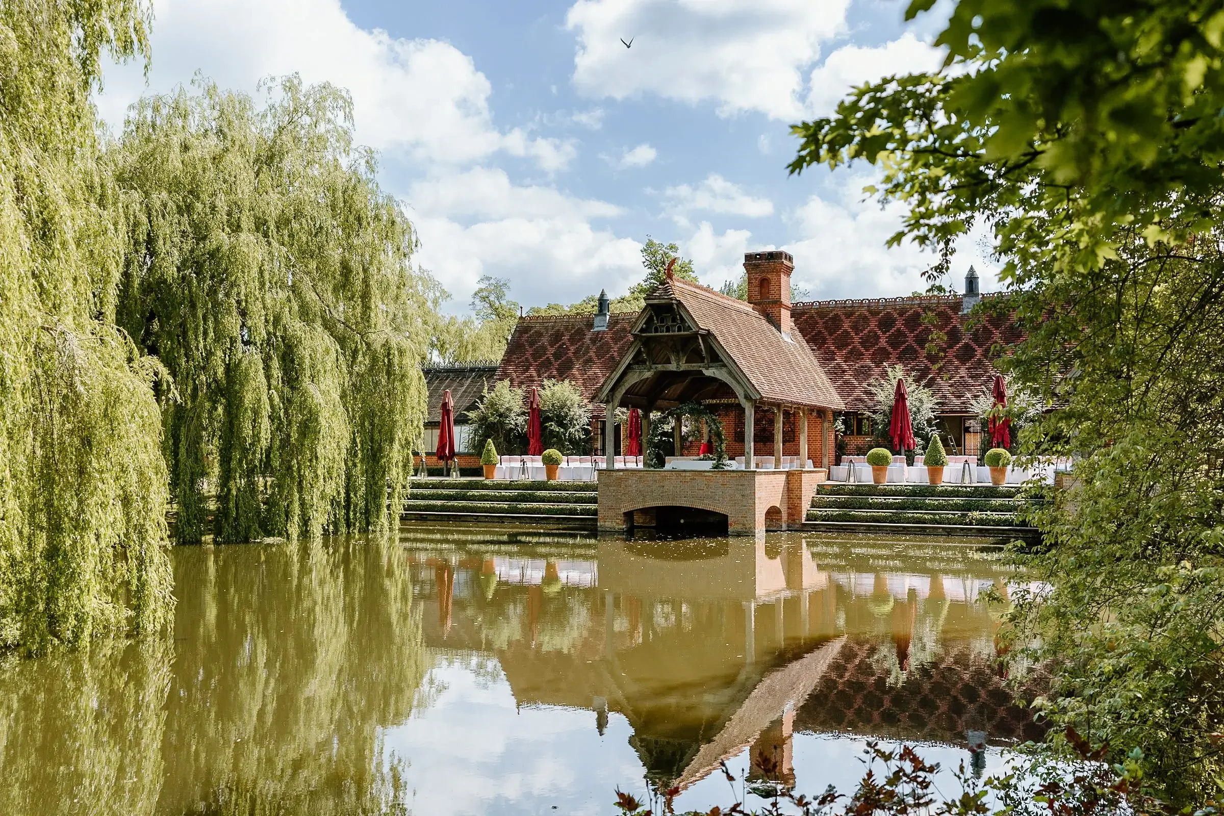 Wedding Photographer Waddesdon Buckinghamshire001.webp