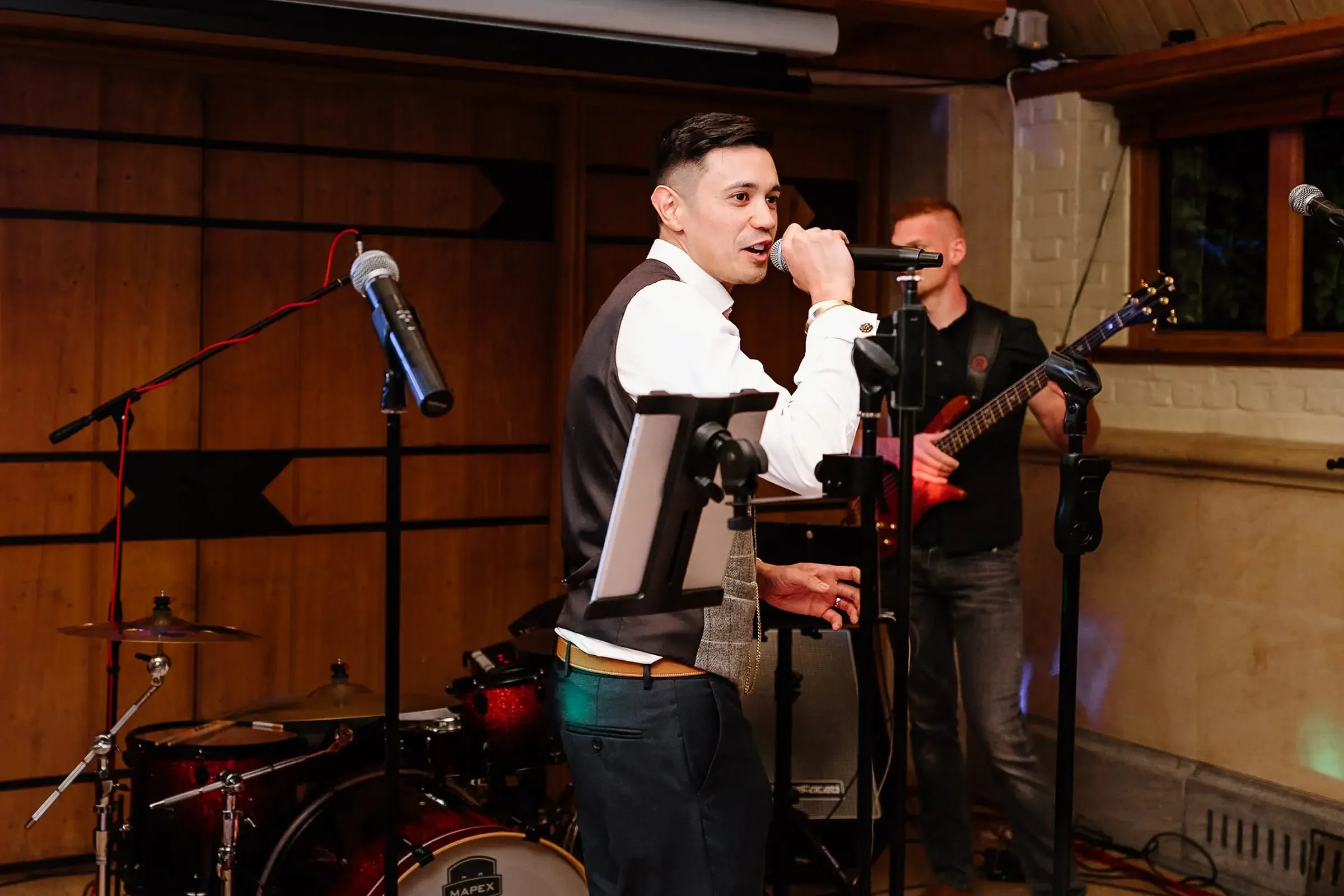 Wedding Photographer Waddesdon Buckinghamshire108.webp