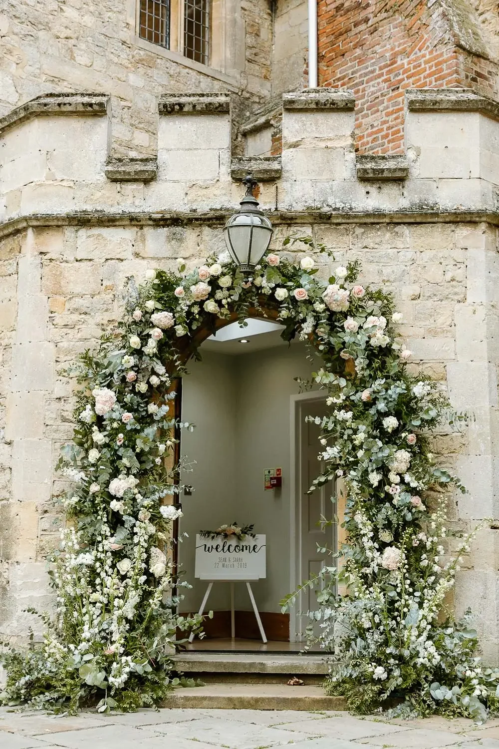 Notley Abbey Wedding photographer-4.webp