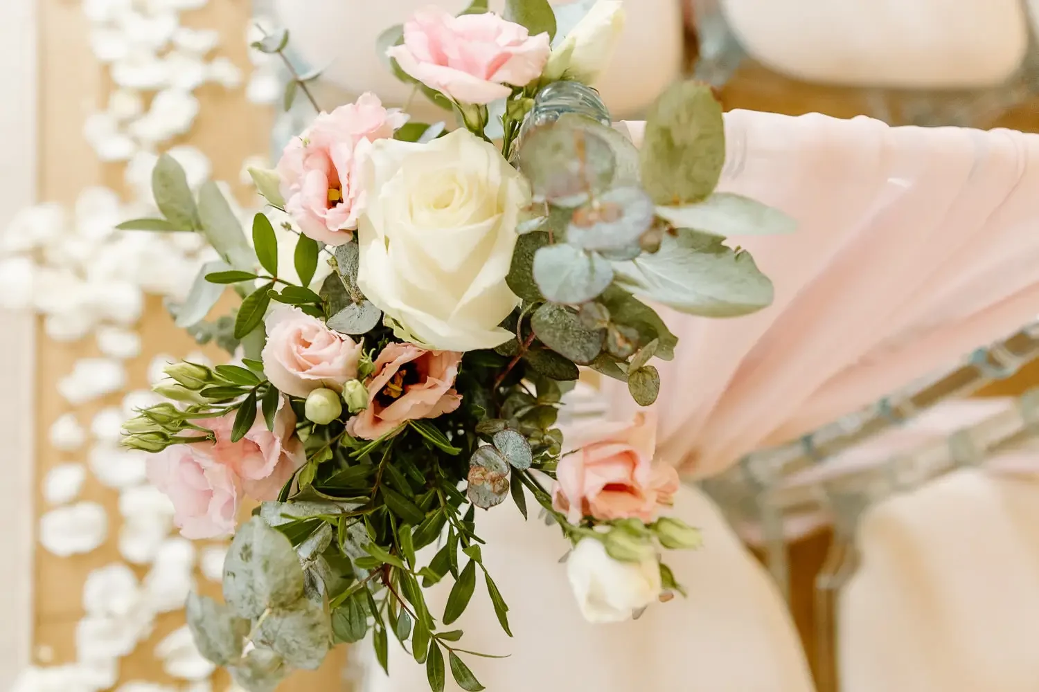 Notley Abbey Wedding photographer-6.webp